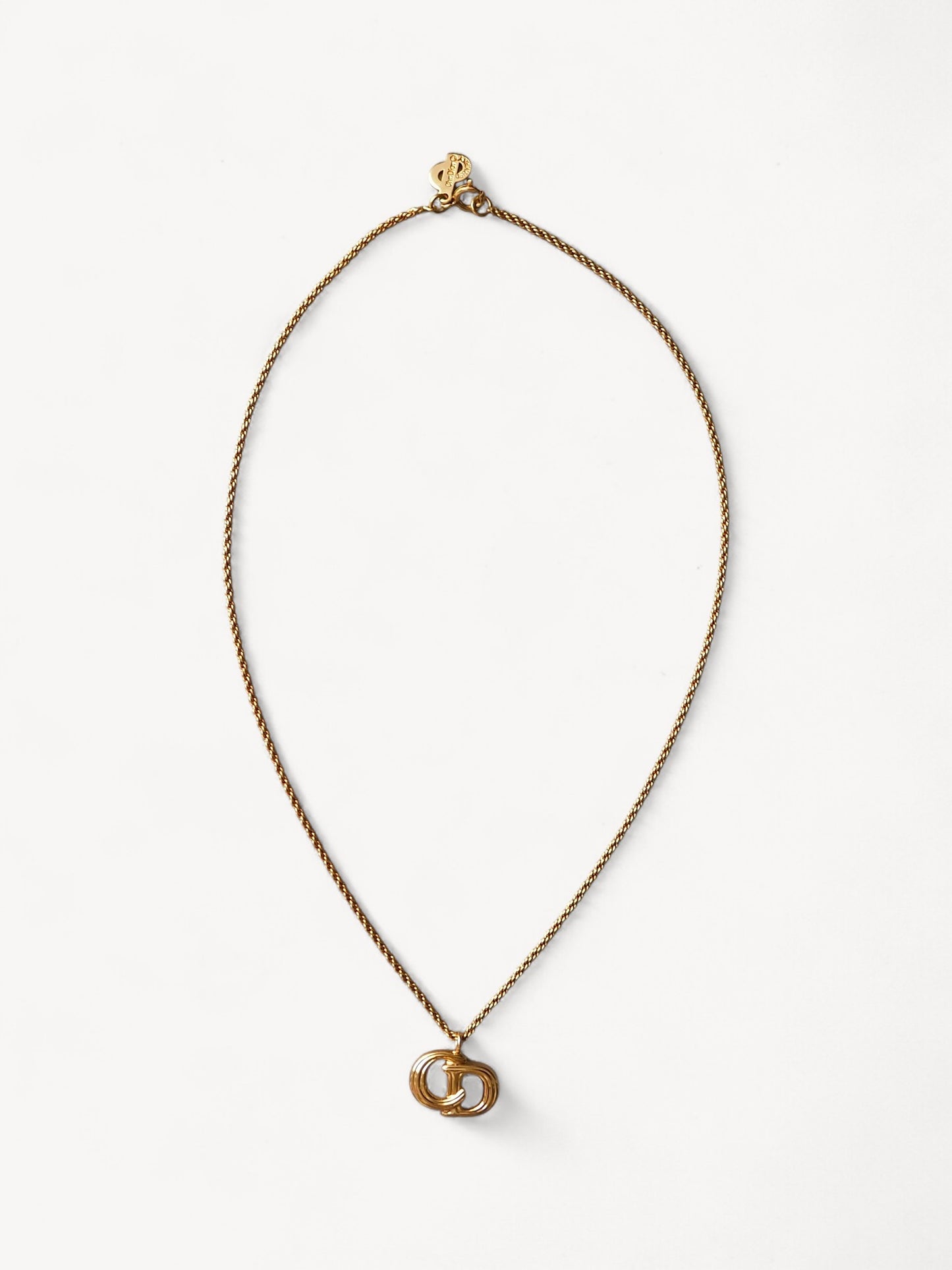 CHISTIAN DIOR NECKLACE