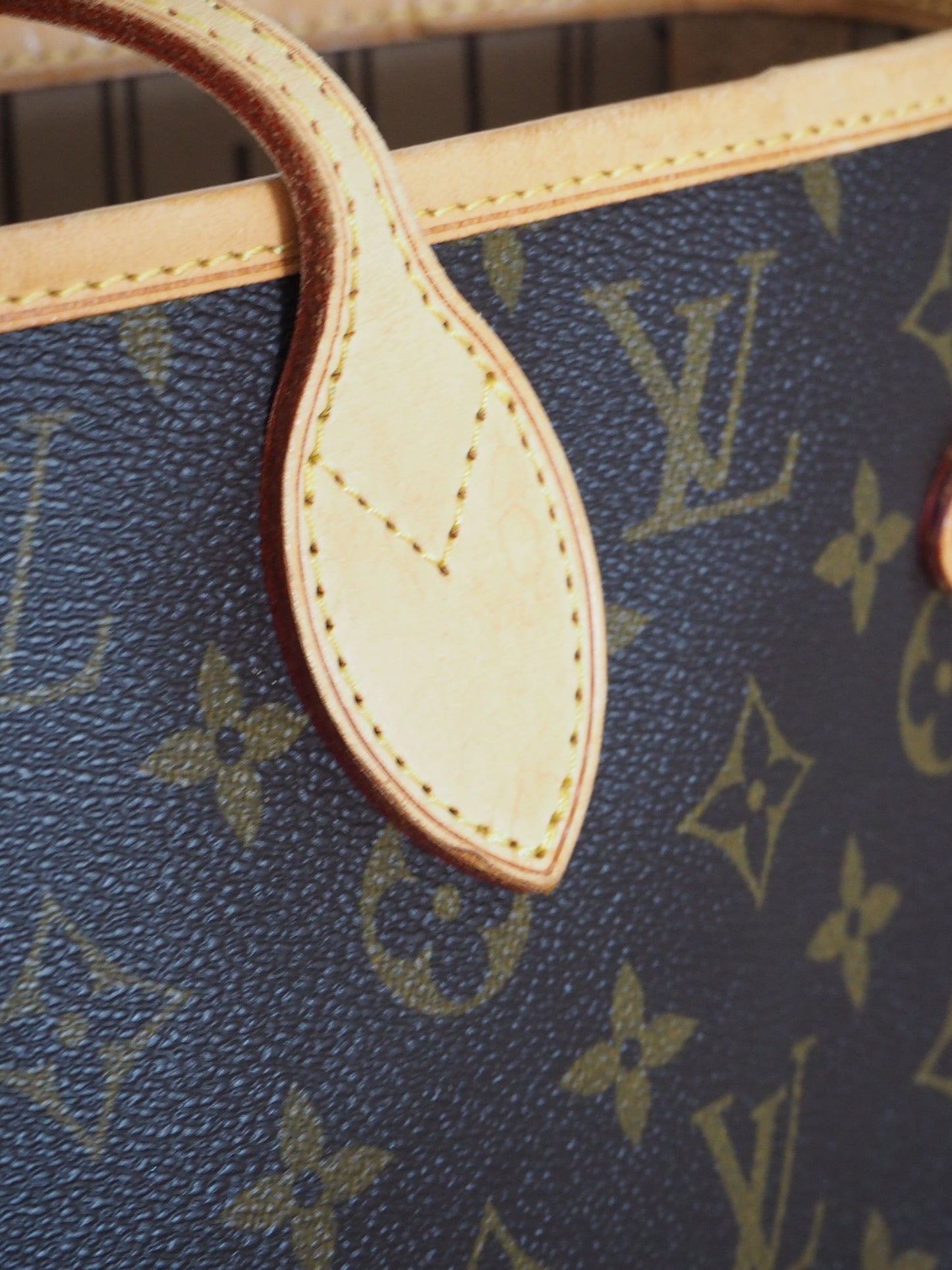 LOUIS VUITTON NEVERFULL MM MONOGRAM CANVAS