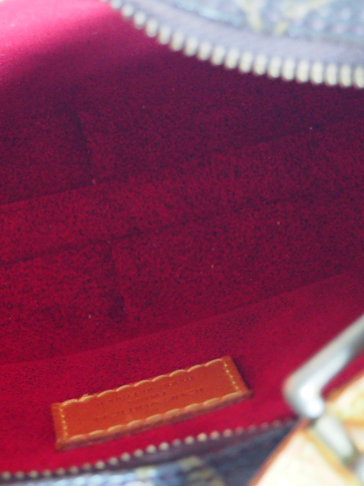 LOUIS VUITTON CROISSANT PM SHOULDER BAG