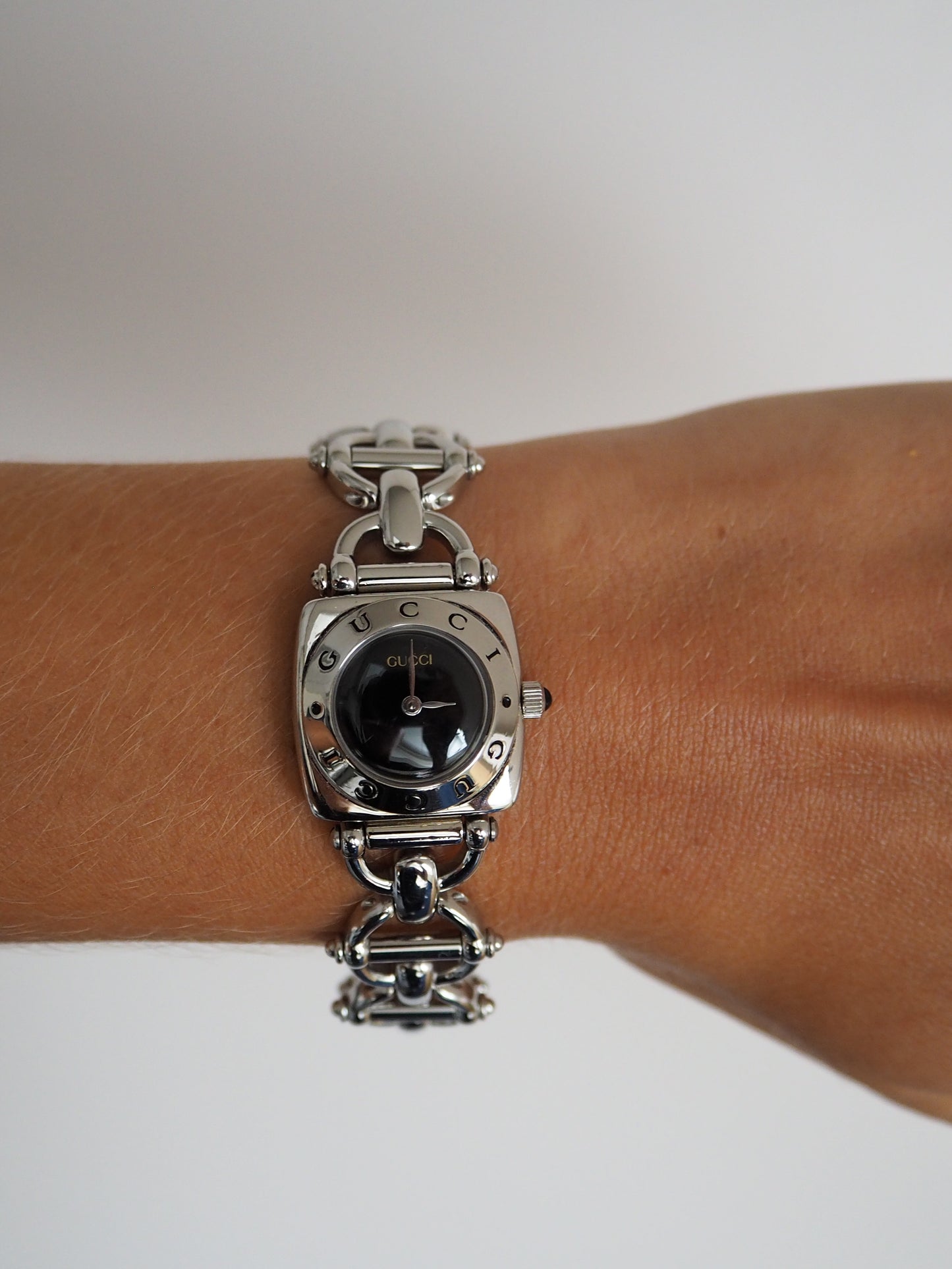 GUCCI 6400L WATCH SILVER