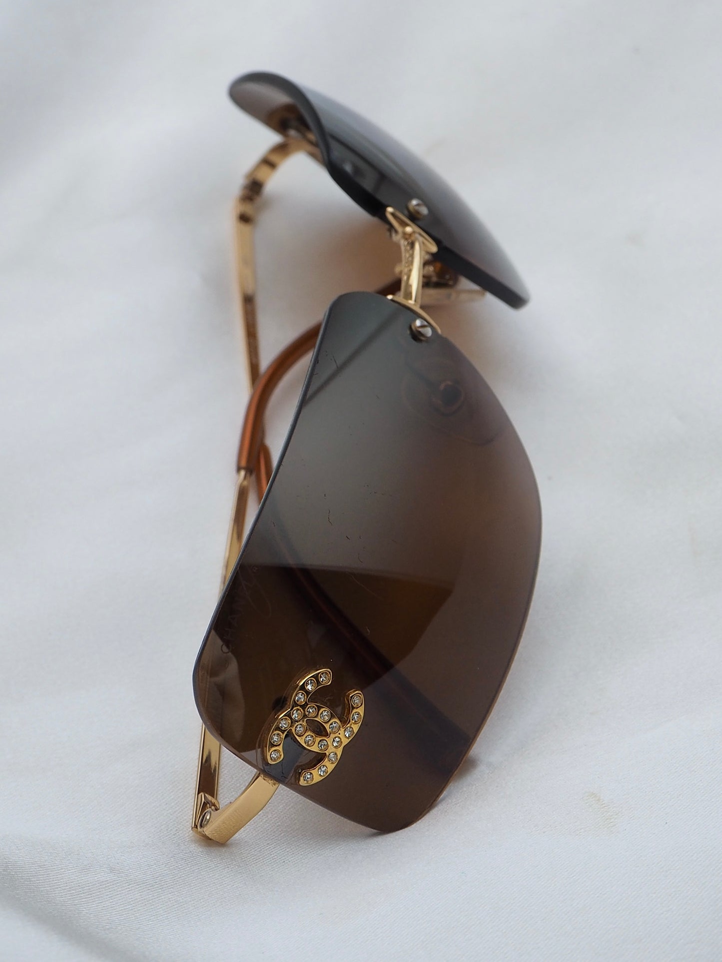 CHANEL 4017-D CRYSTAL CC LOGO RIMLESS SUNGLASSES BROWN