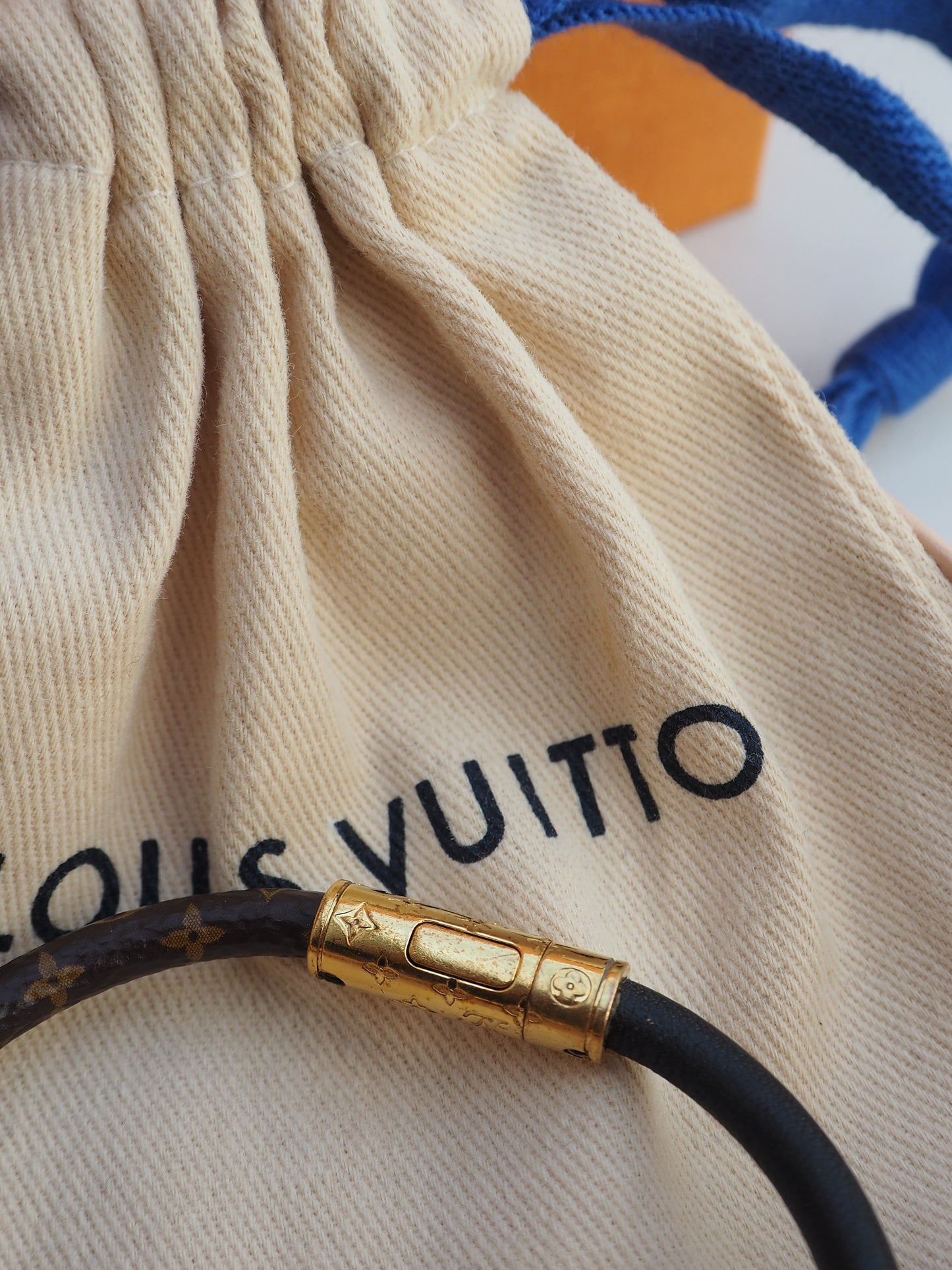 LOUIS VUITTON DAILY CONFIDENTIAL BRACELET 19