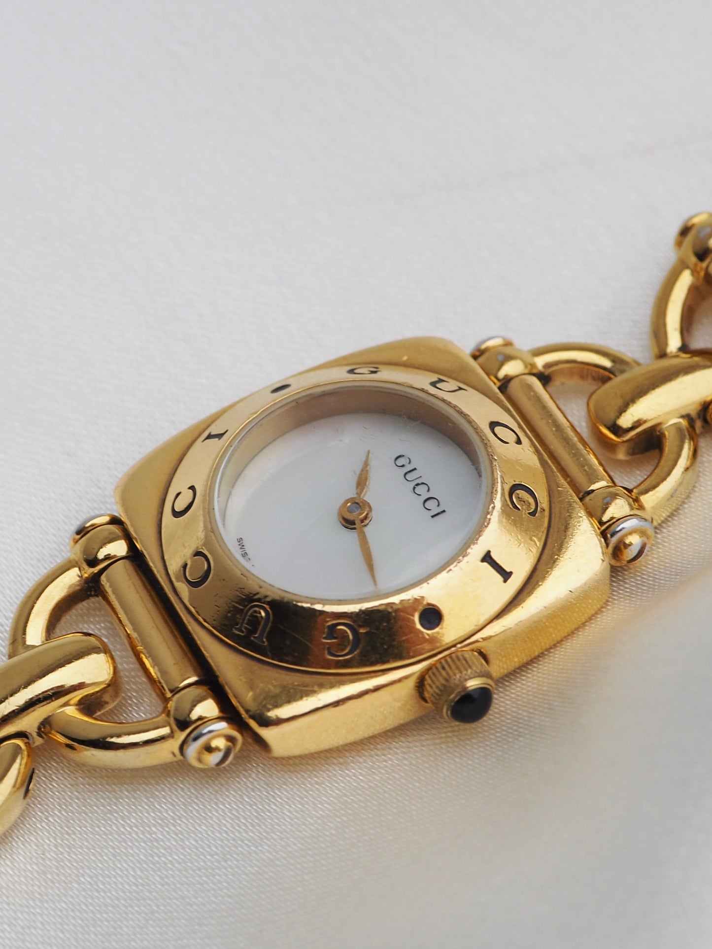 GUCCI 6400L WATCH