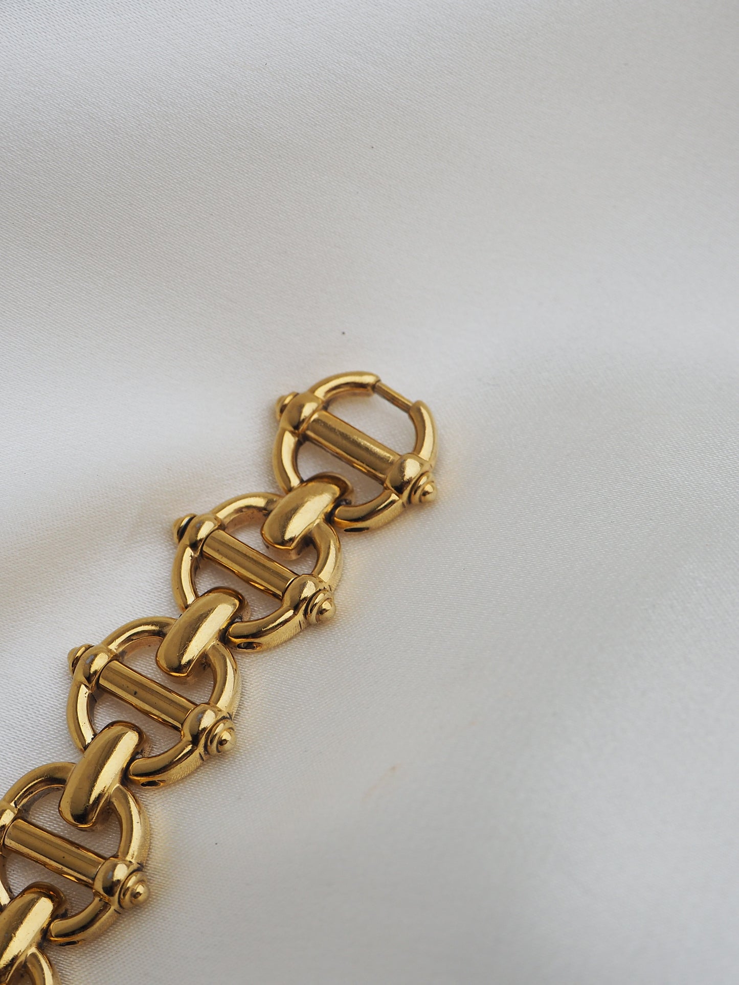 GUCCI 6400L WATCH
