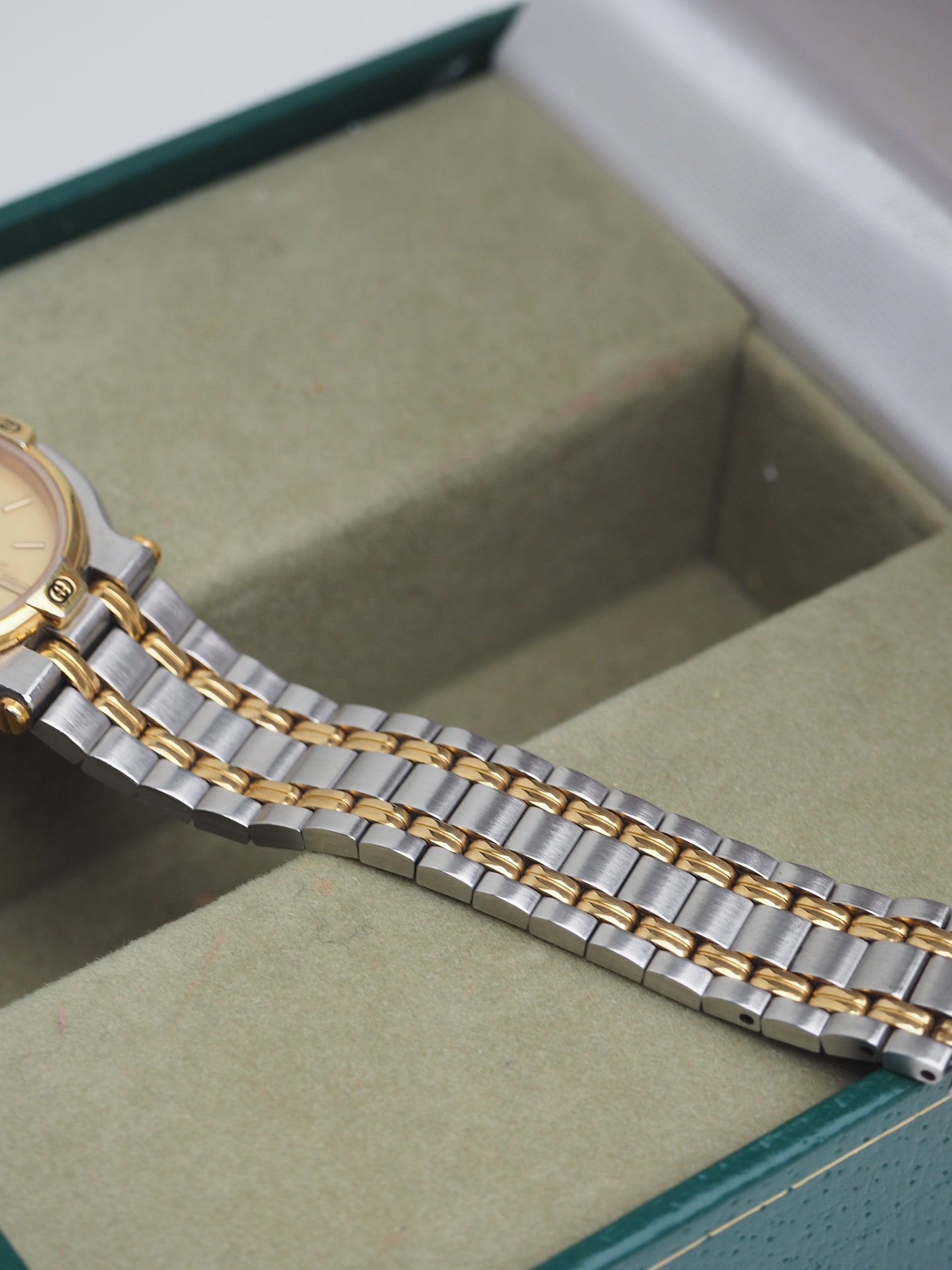 GUCCI 9000L TWO-TONE WATCH