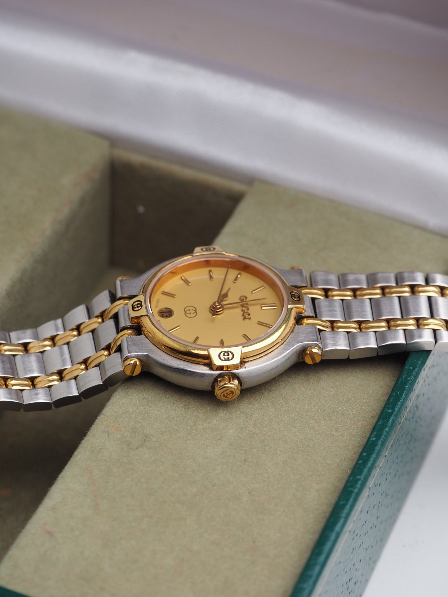 GUCCI 9000L TWO-TONE WATCH