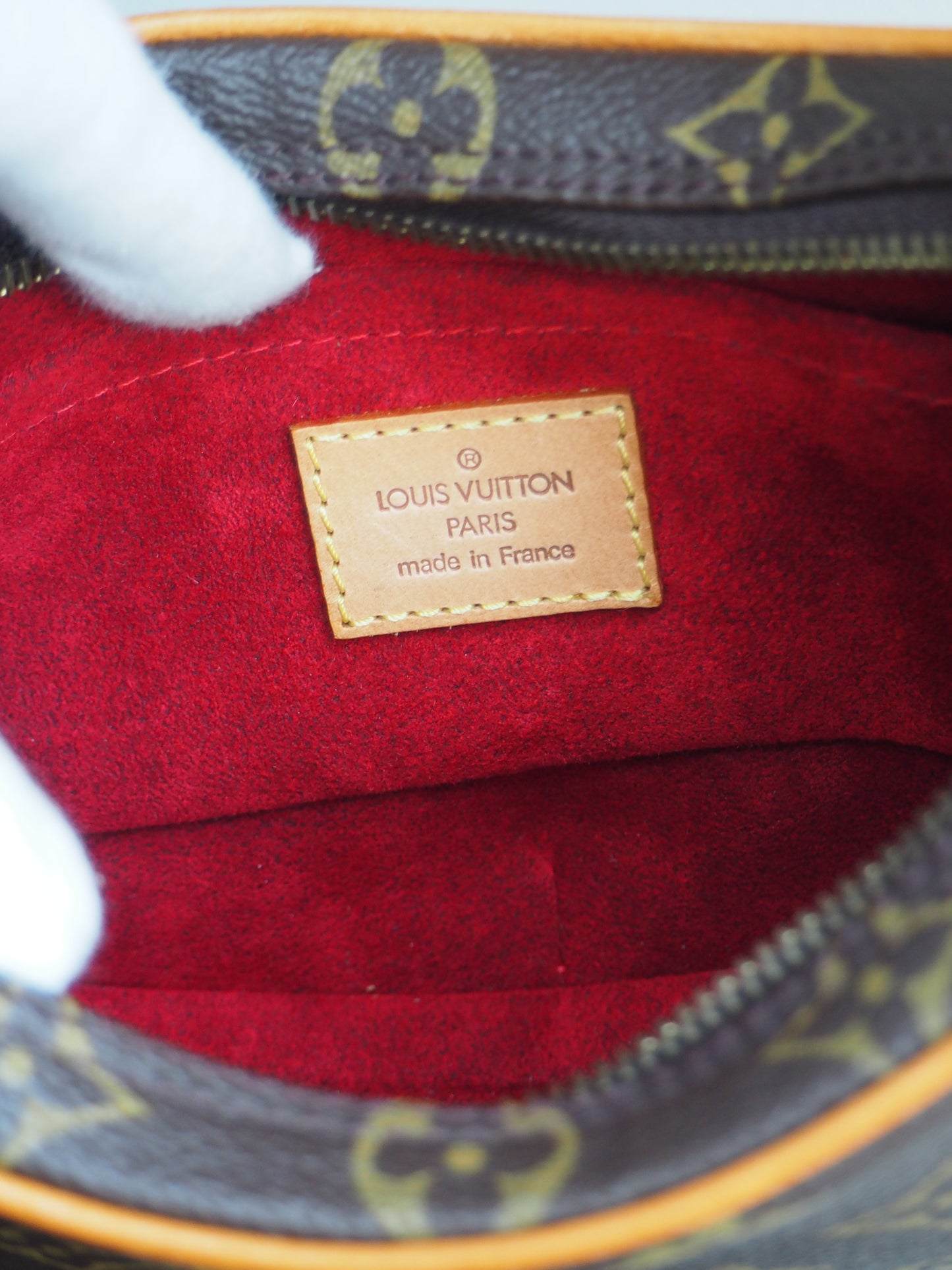 LOUIS VUITTON CROISSANT PM