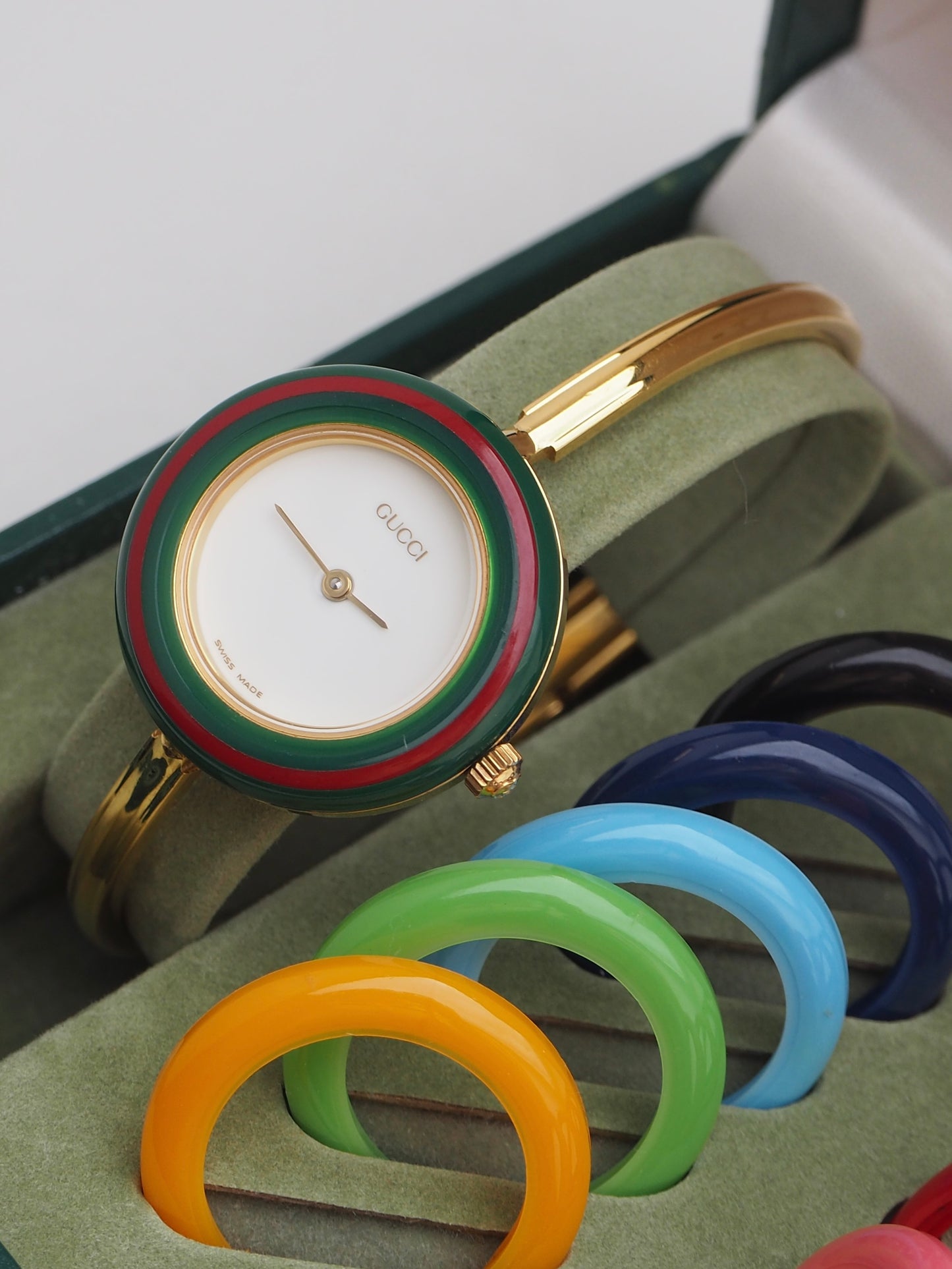 GUCCI INTERCHANGEABLE BEZEL WATCH