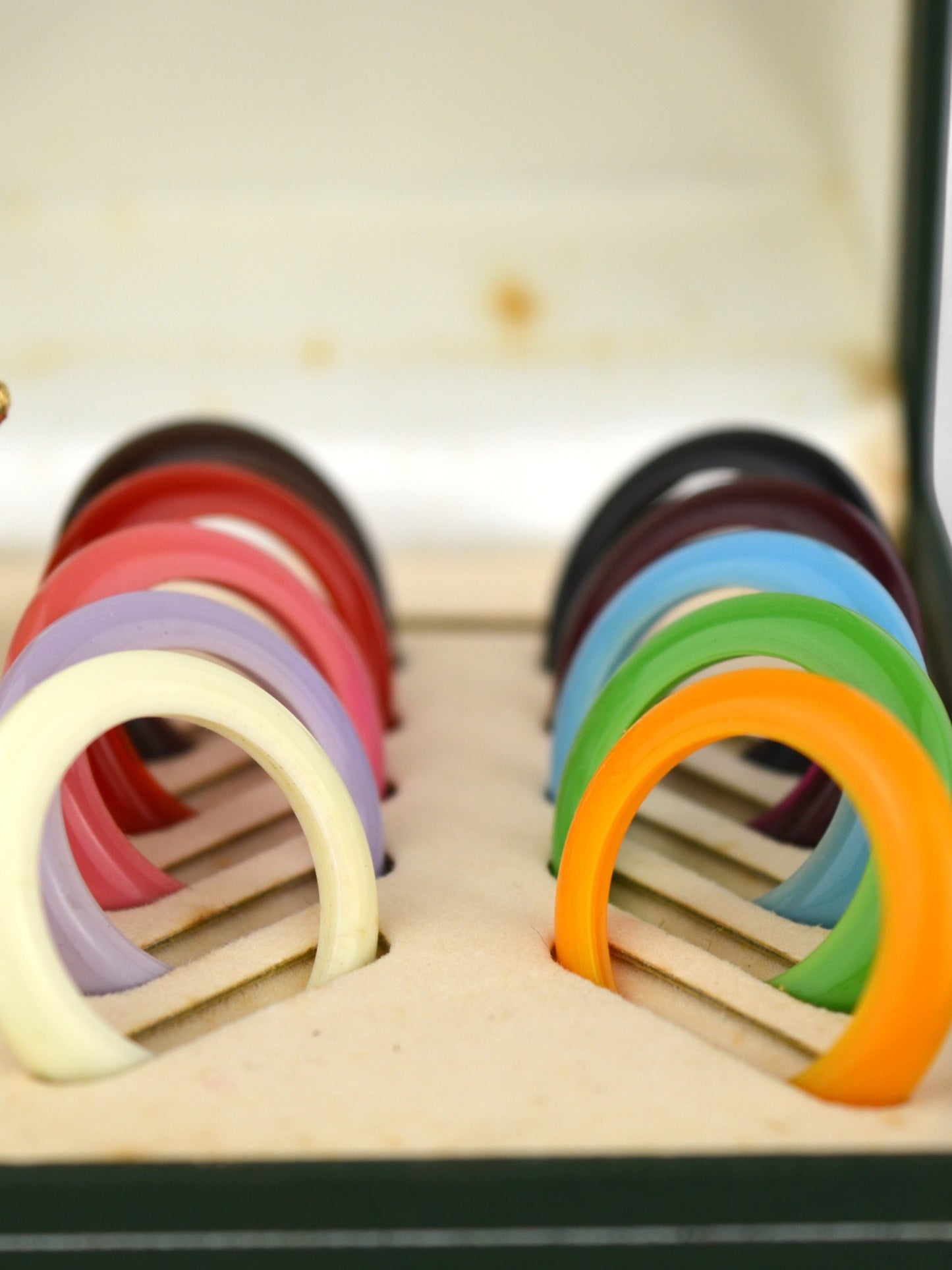 GUCCI INTERCHANGEABLE BEZEL WATCH