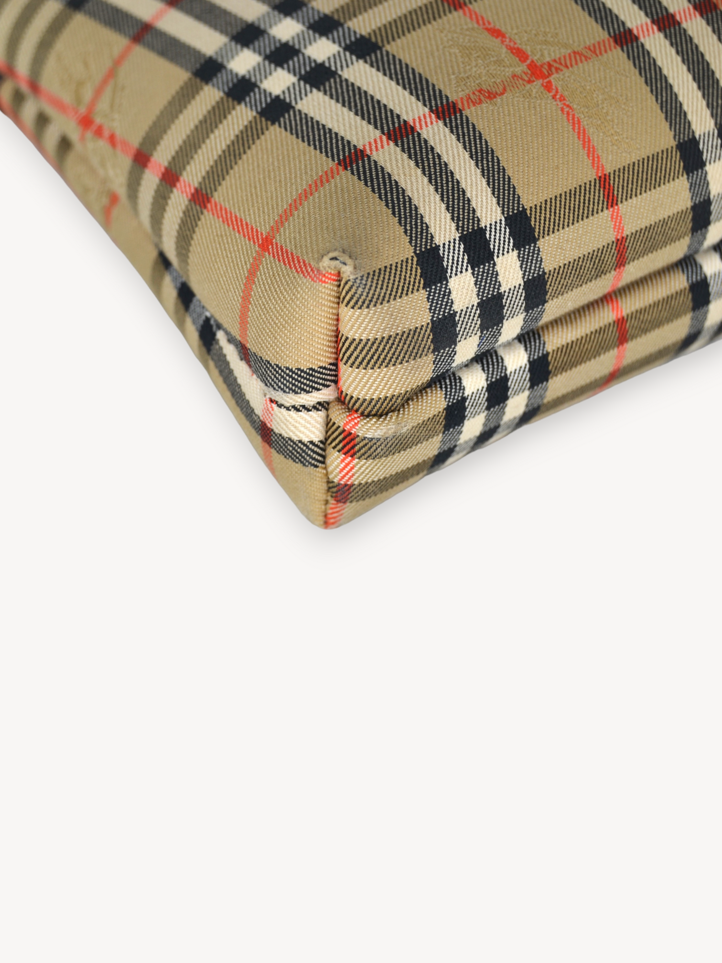 BURBERRY CLASSIC CHECK TOILETRY POUCH