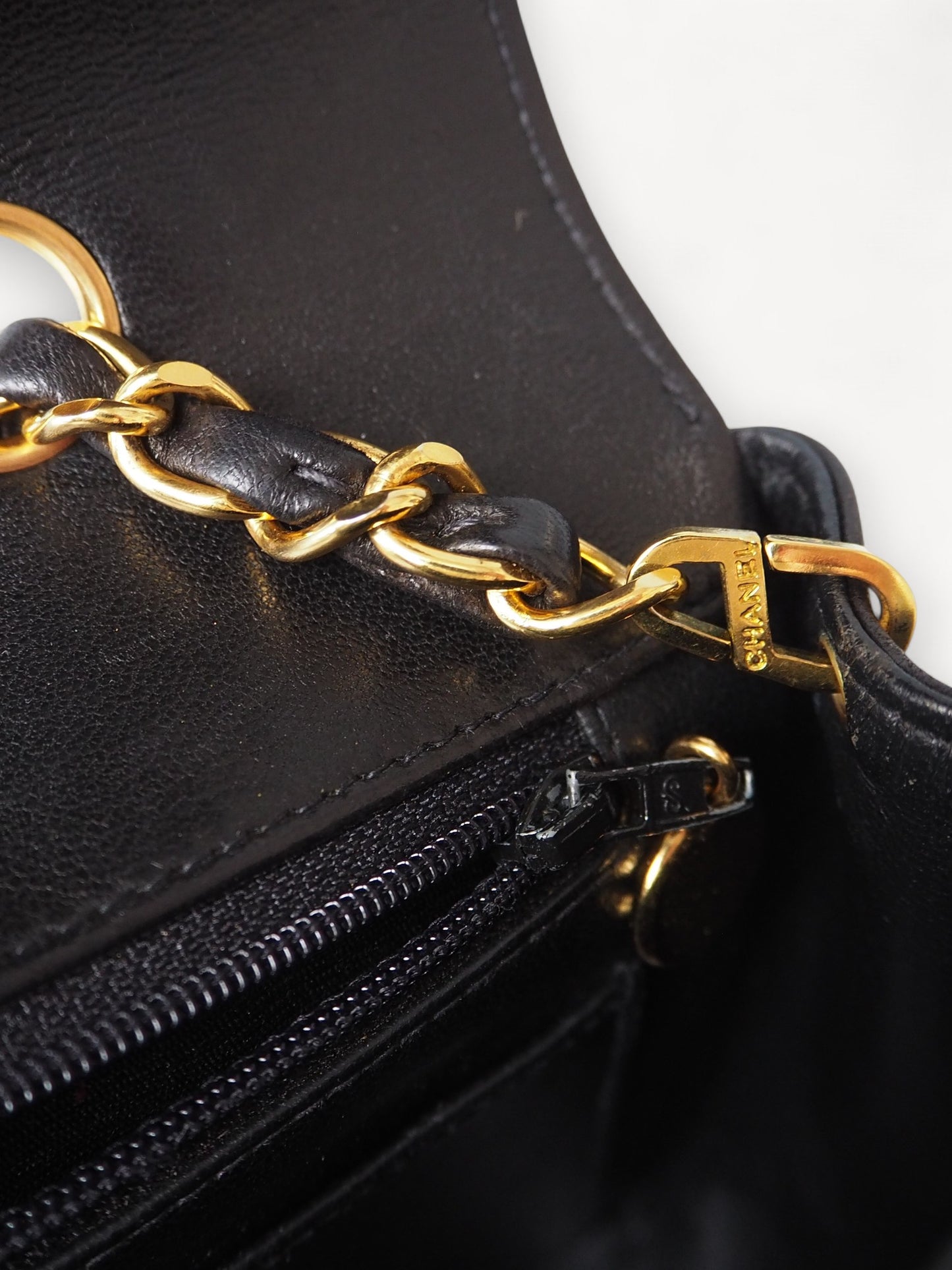 CHANEL DIANA SMALL SHOULDER BAG