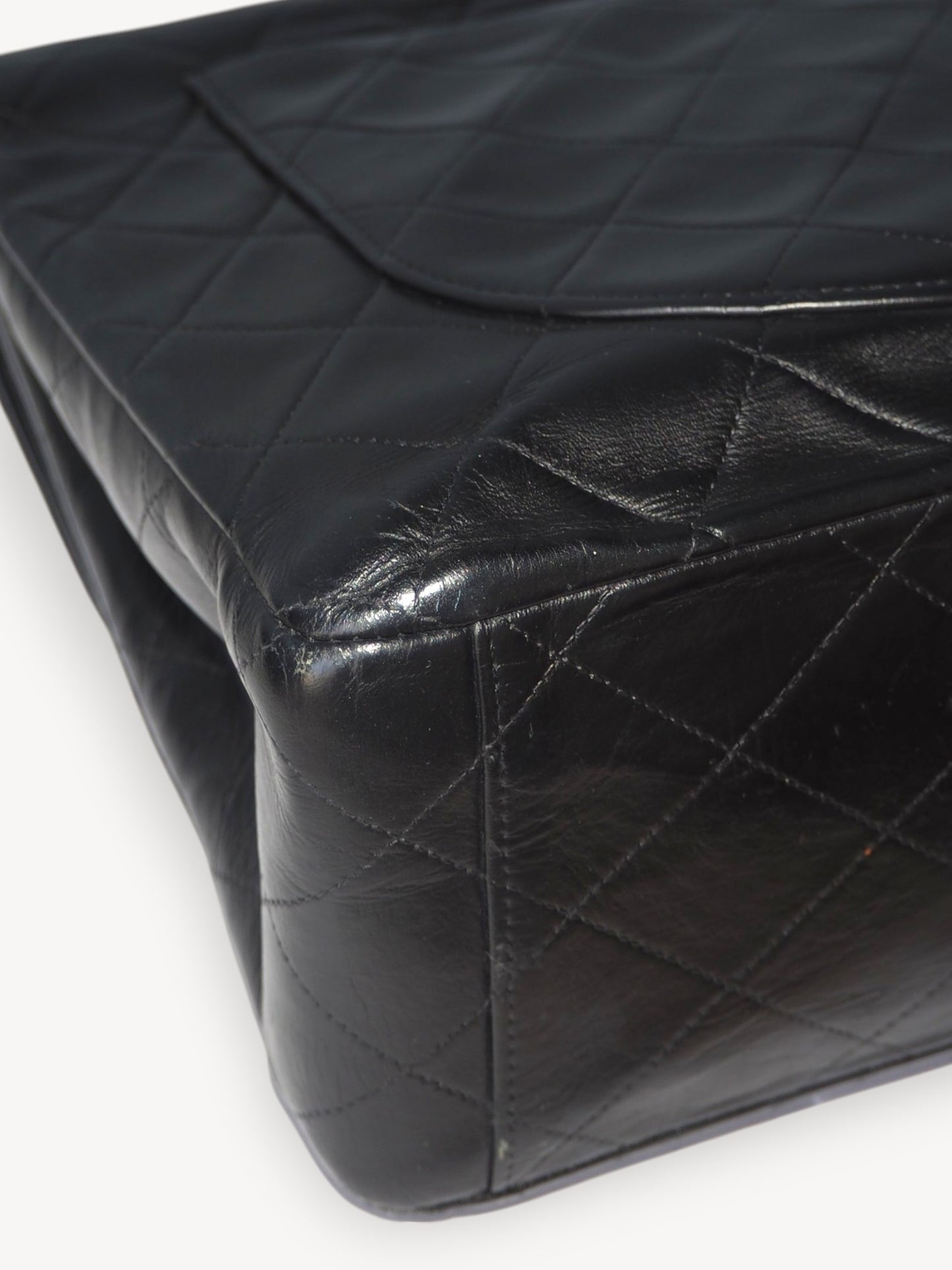 CHANEL CLASSIC JUMBO MAXI BAG