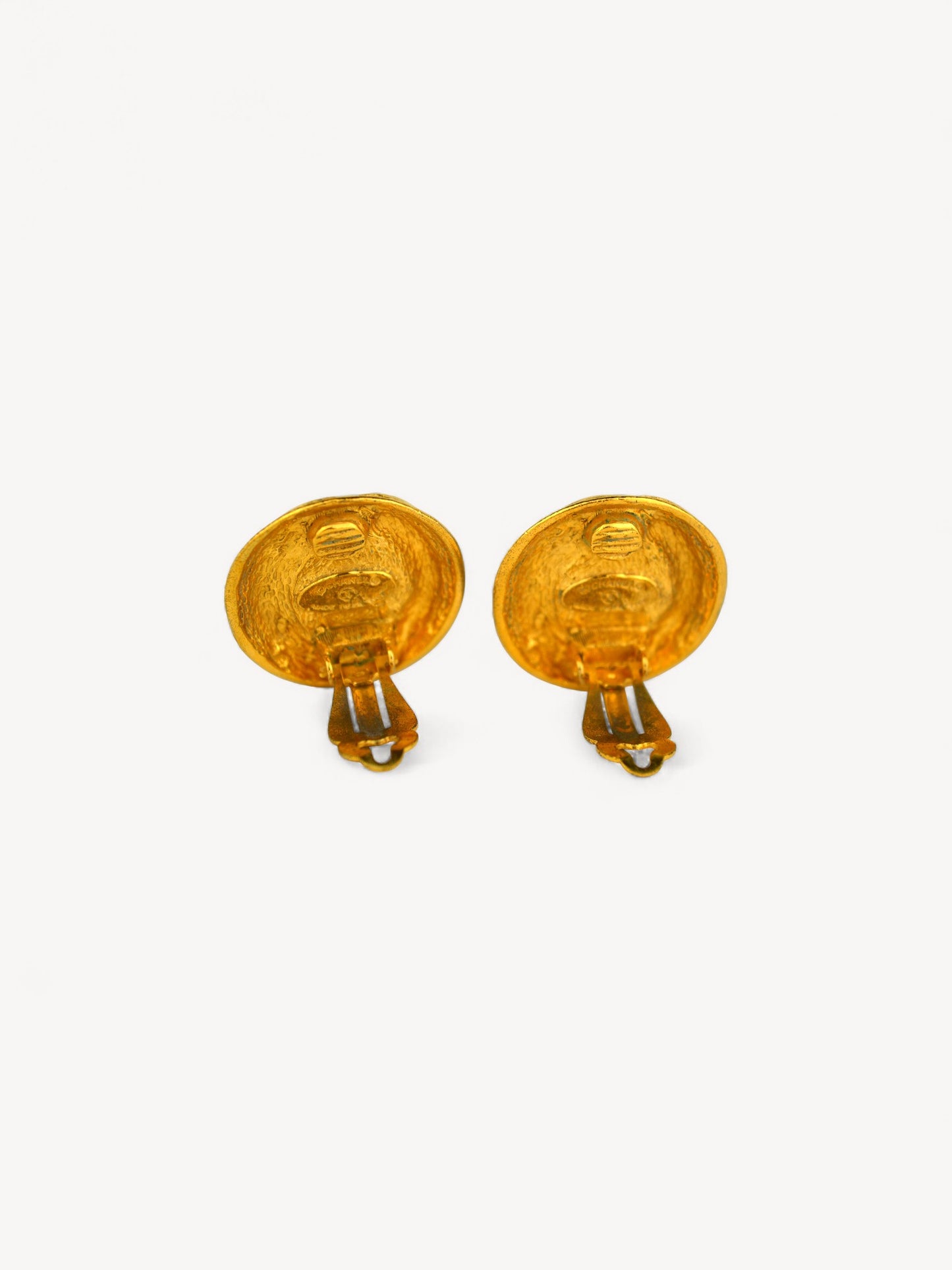 CHANEL CLIP-ON EARRINGS