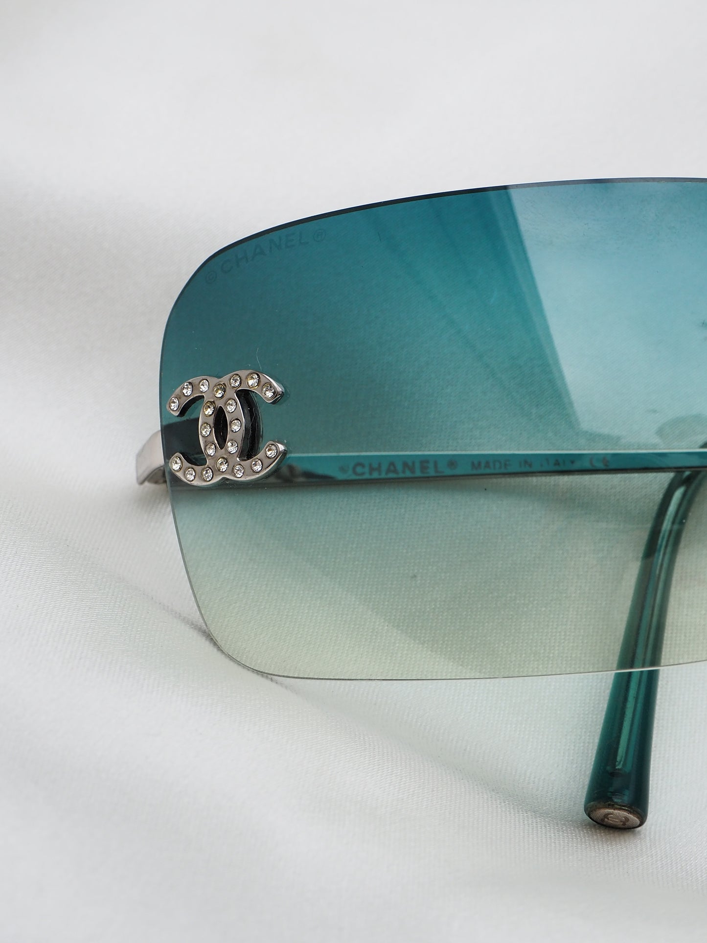 CHANEL 4017-D CRYSTAL CC LOGO RIMLESS SUNGLASSES TURQUOISE
