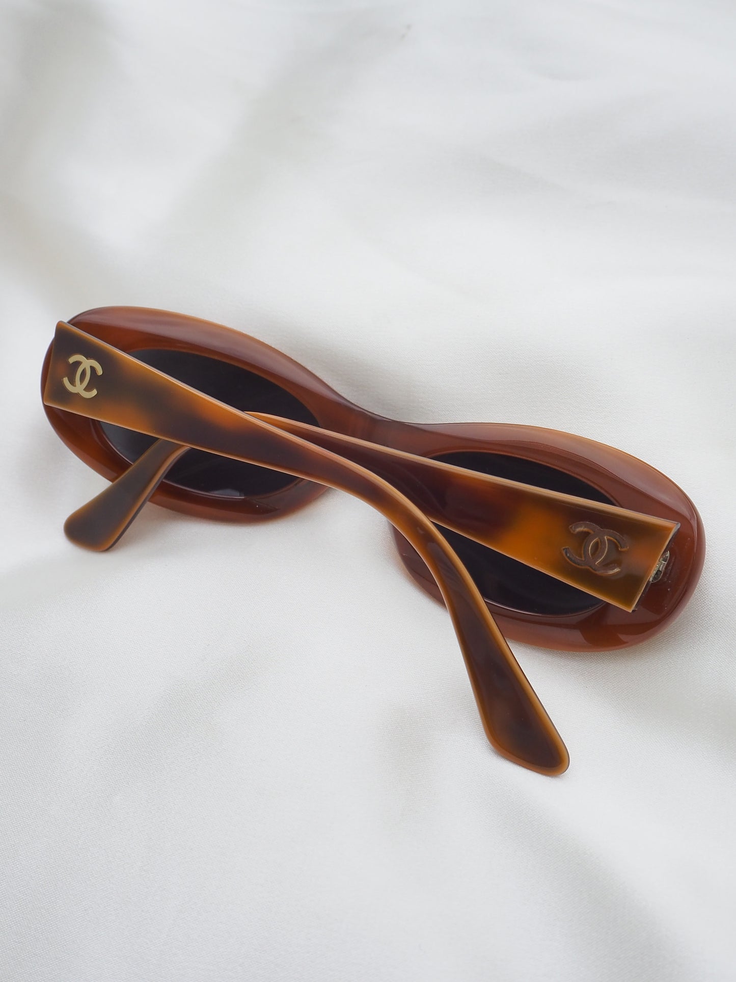 CHANEL 5007 OVAL SUNGLASSES