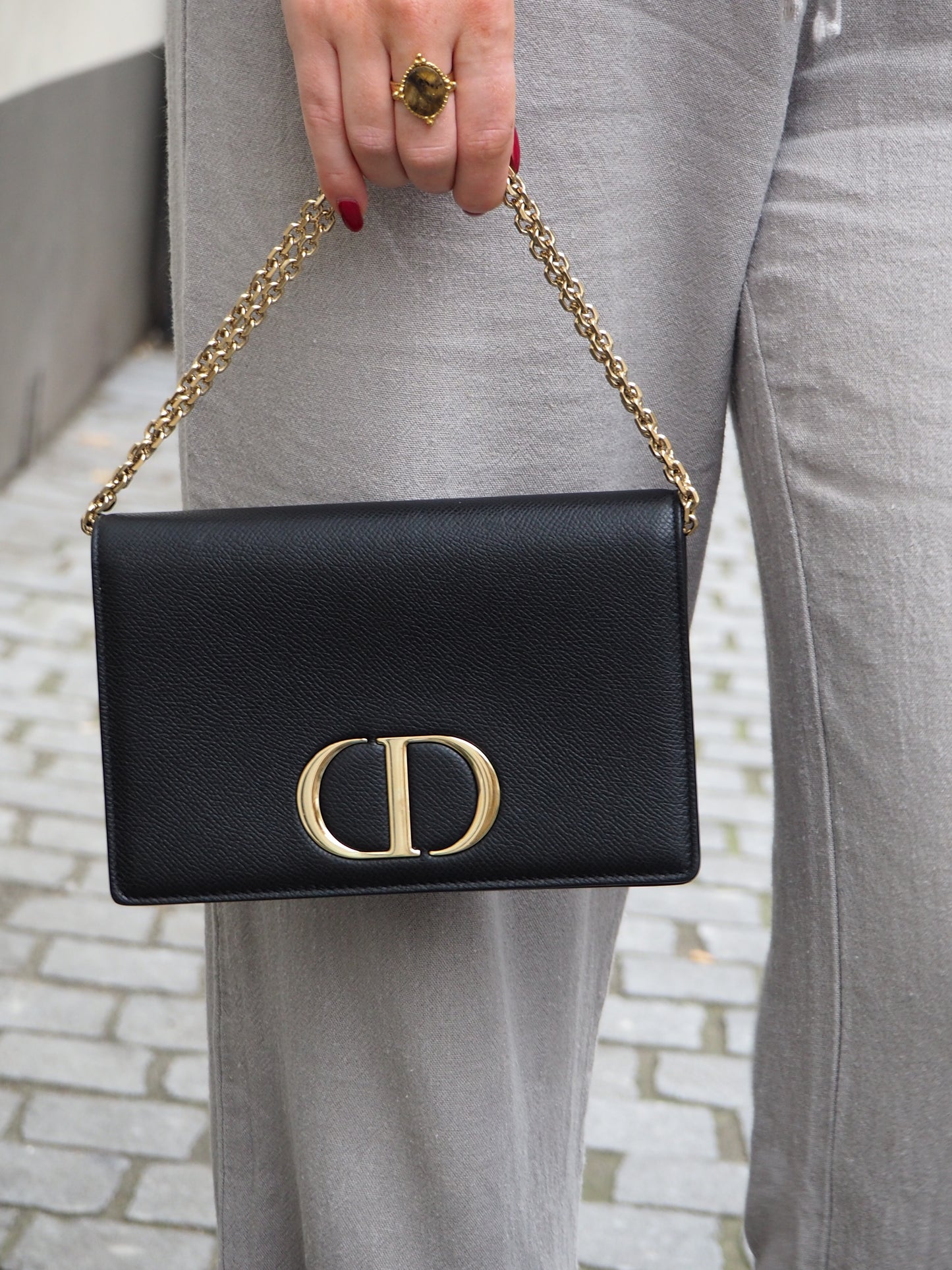 CHRISTIAN DIOR 30 MONTAIGNE SHOULDER BAG