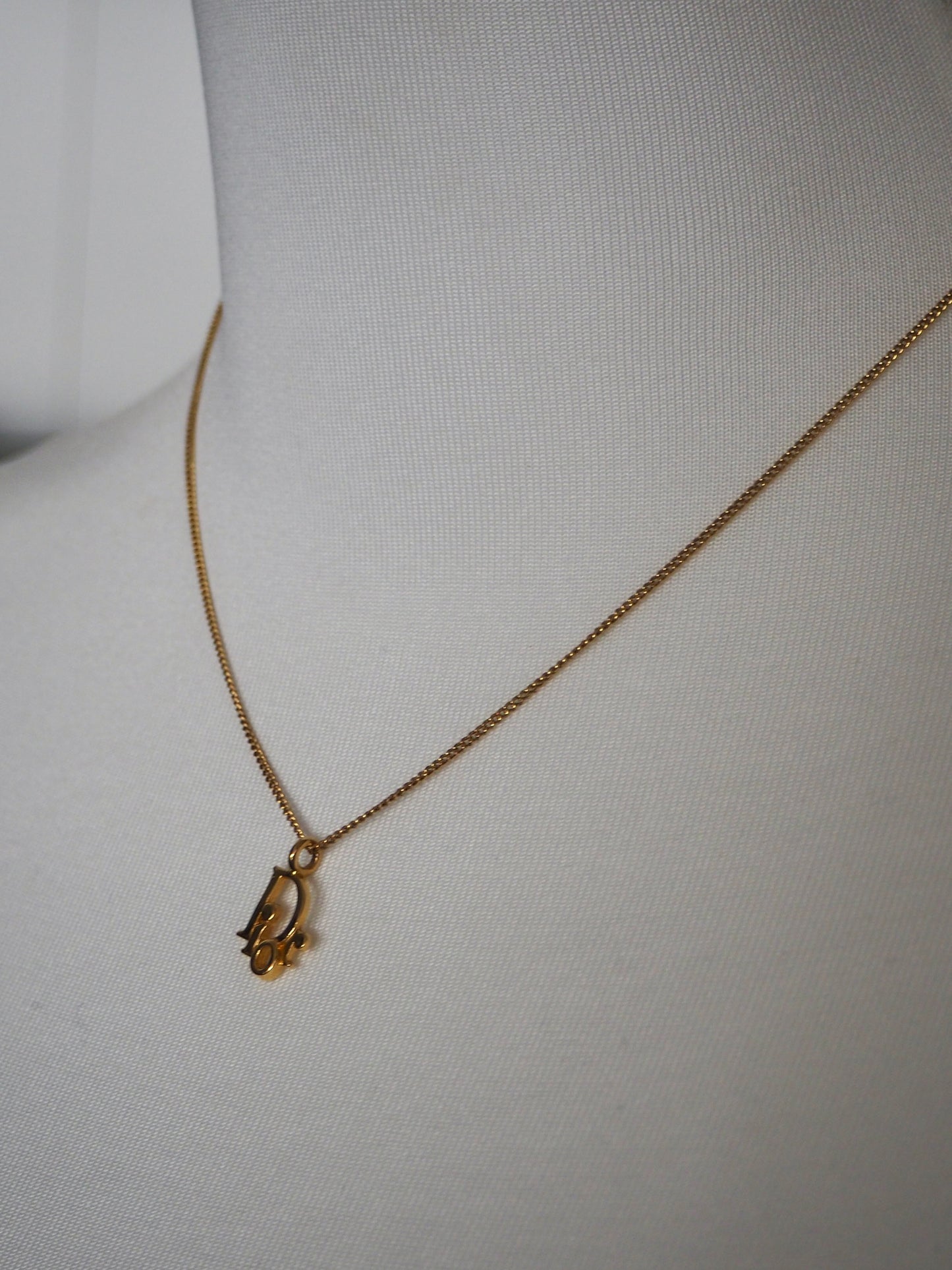 CHRISTIAN DIOR NECKLACE