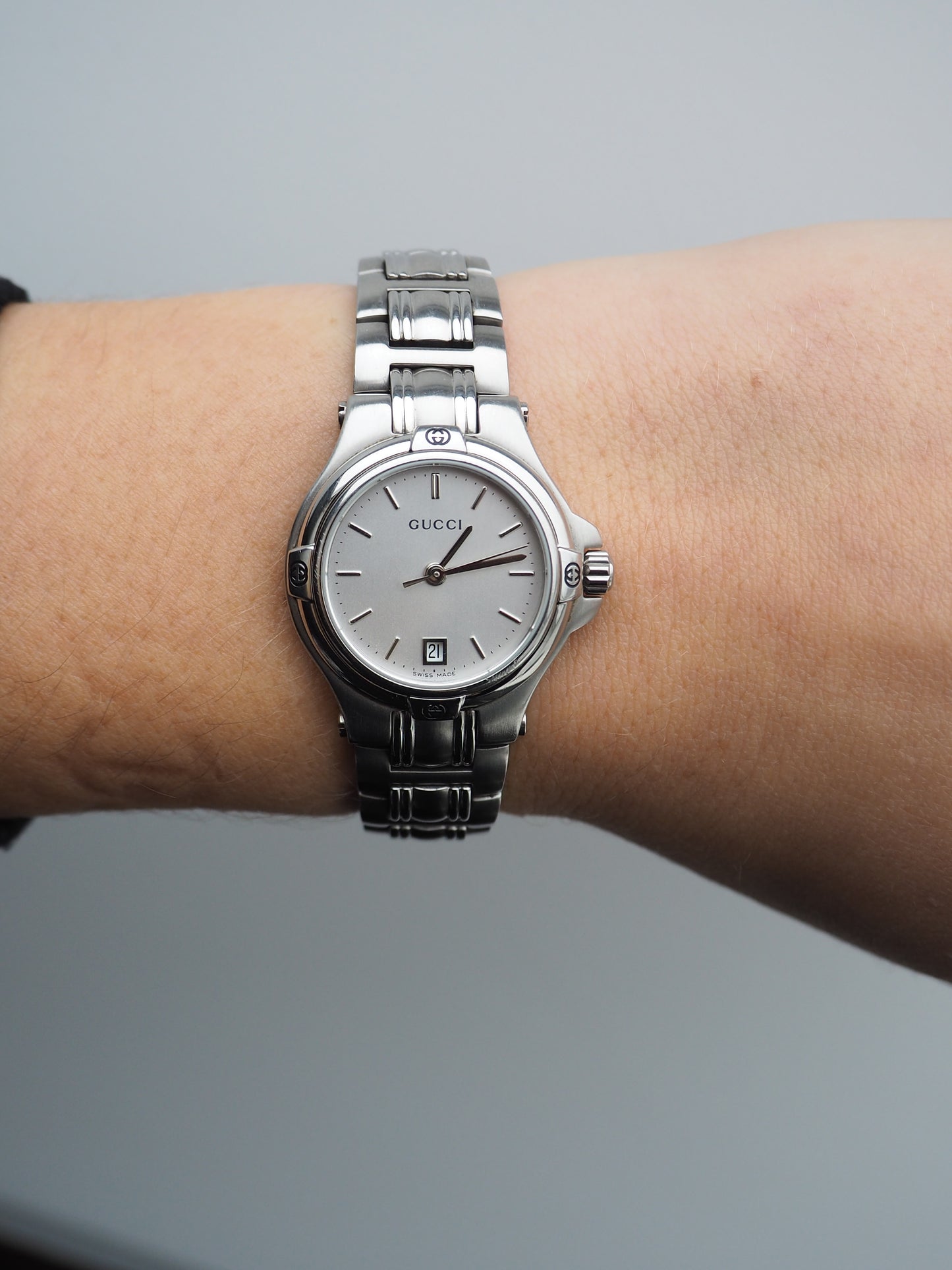 GUCCI 9040L WATCH SILVER