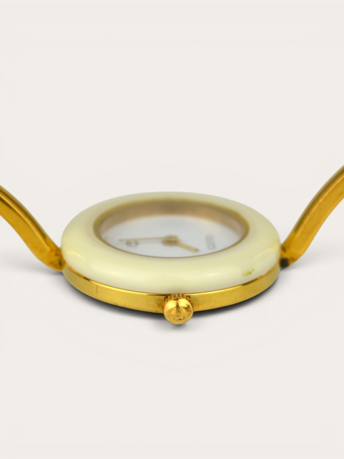 GUCCI INTERCHANGEABLE BEZEL WATCH