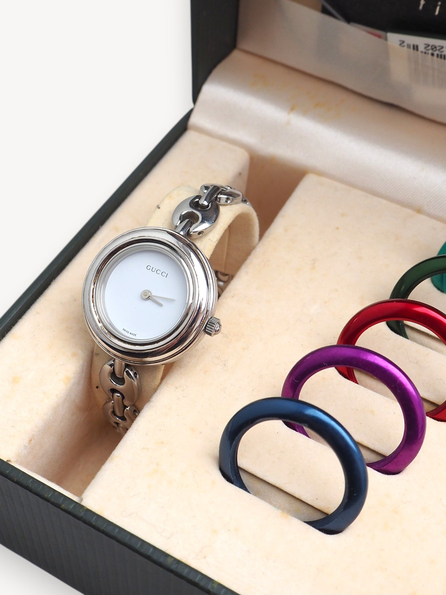GUCCI INTERCHANGEABLE BEZEL WATCH SILVER