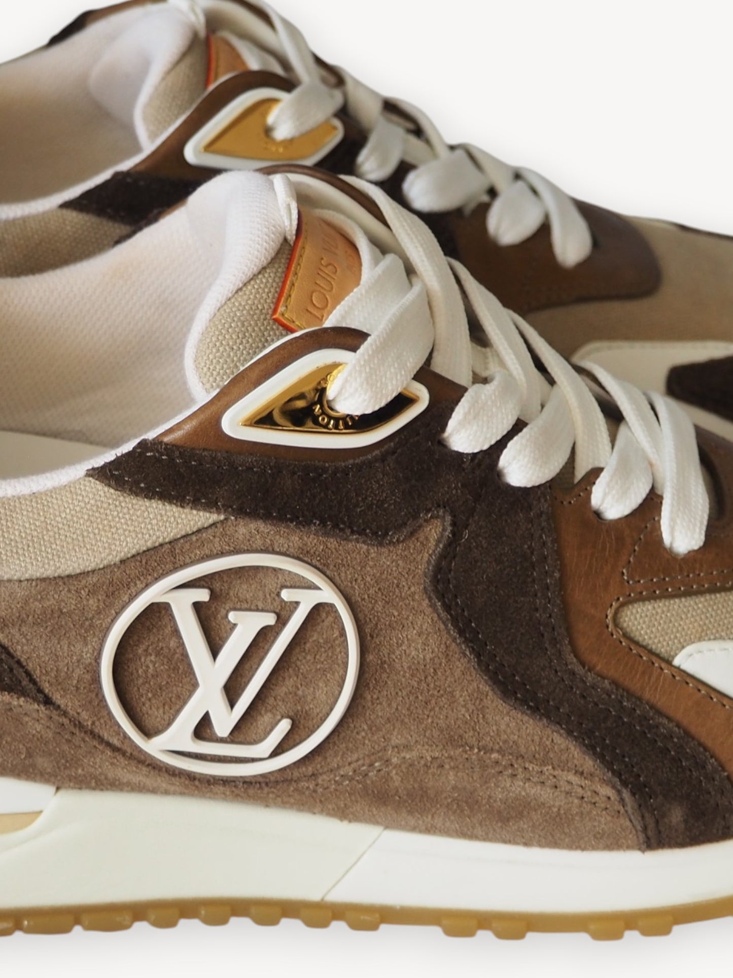 LOUIS VUITTON RUN AWAY SNEAKERS KHAKI