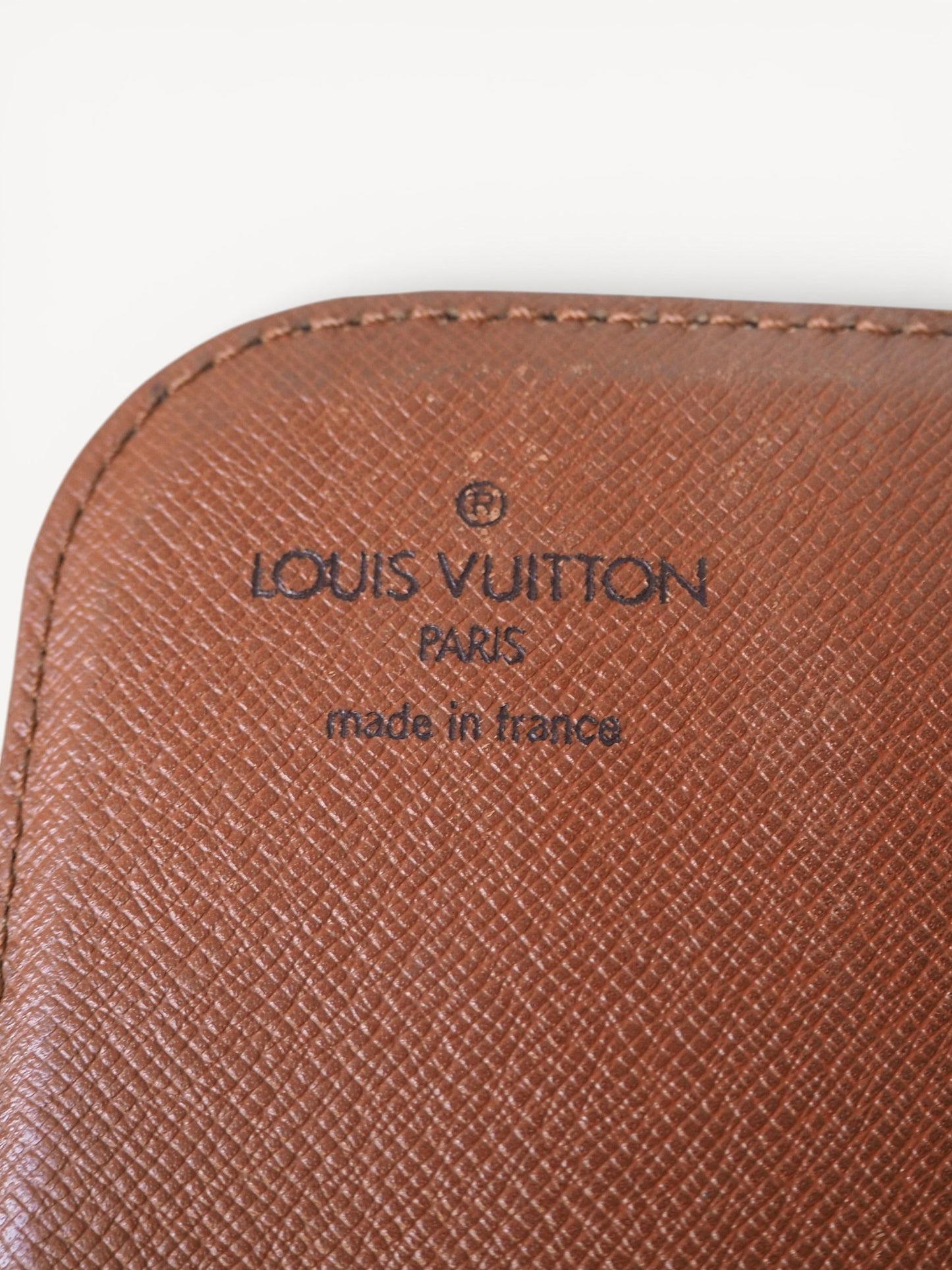 LOUIS VUITTON CARTOUCHIÈRE MM