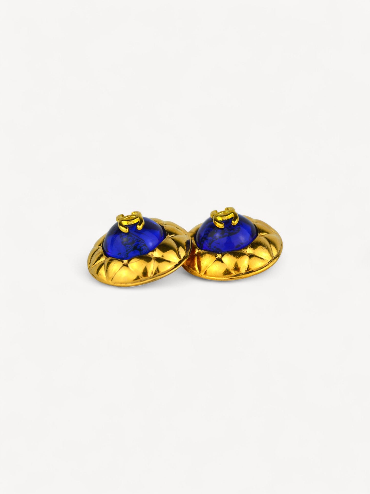 CHANEL CLIP-ON EARRINGS