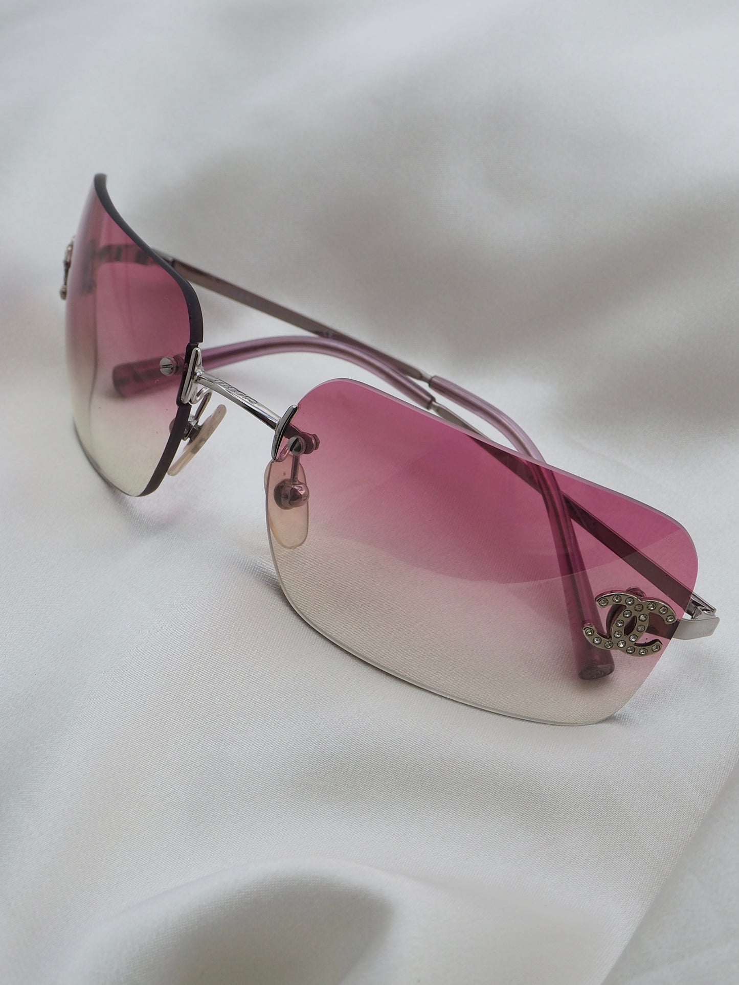 CHANEL 4017-D CRYSTAL CC LOGO RIMLESS SUNGLASSES PINK