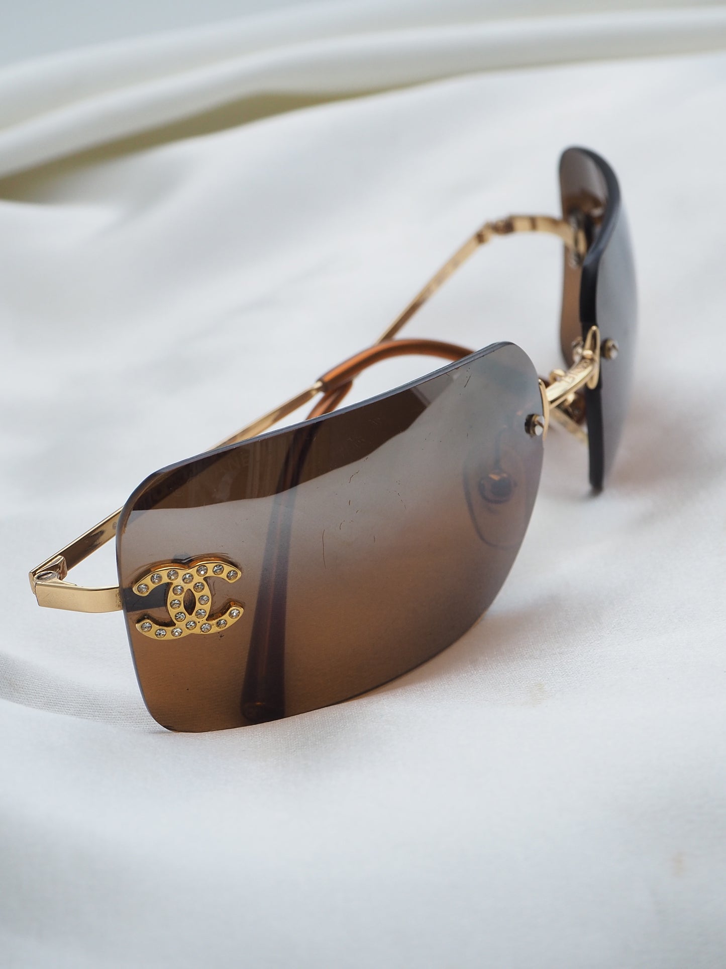 CHANEL 4017-D CRYSTAL CC LOGO RIMLESS SUNGLASSES BROWN