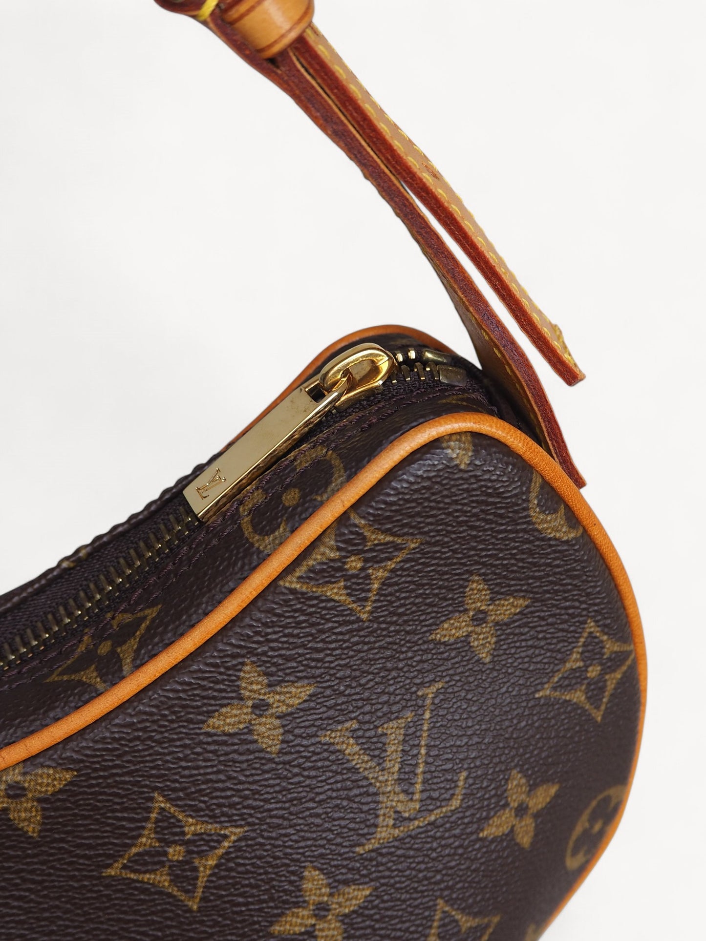 LOUIS VUITTON CROISSANT PM