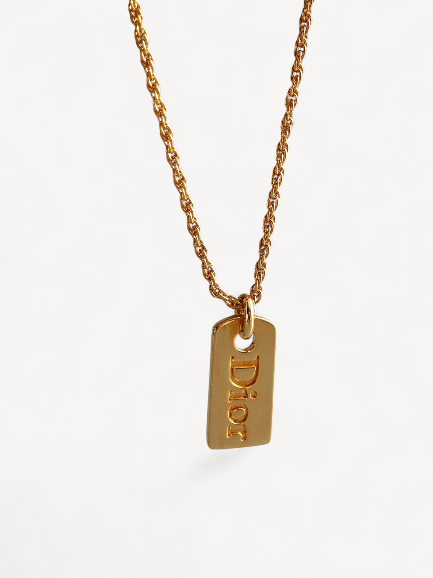CHISTIAN DIOR NECKLACE