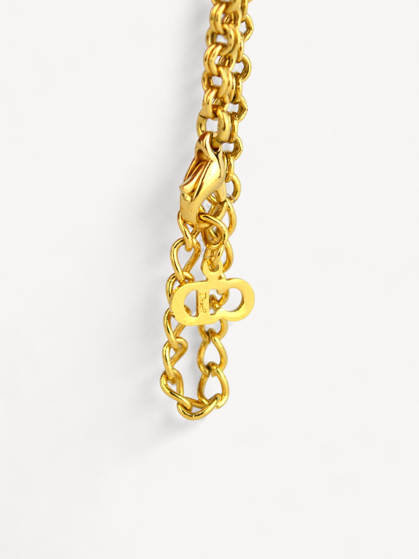 CHISTIAN DIOR NECKLACE