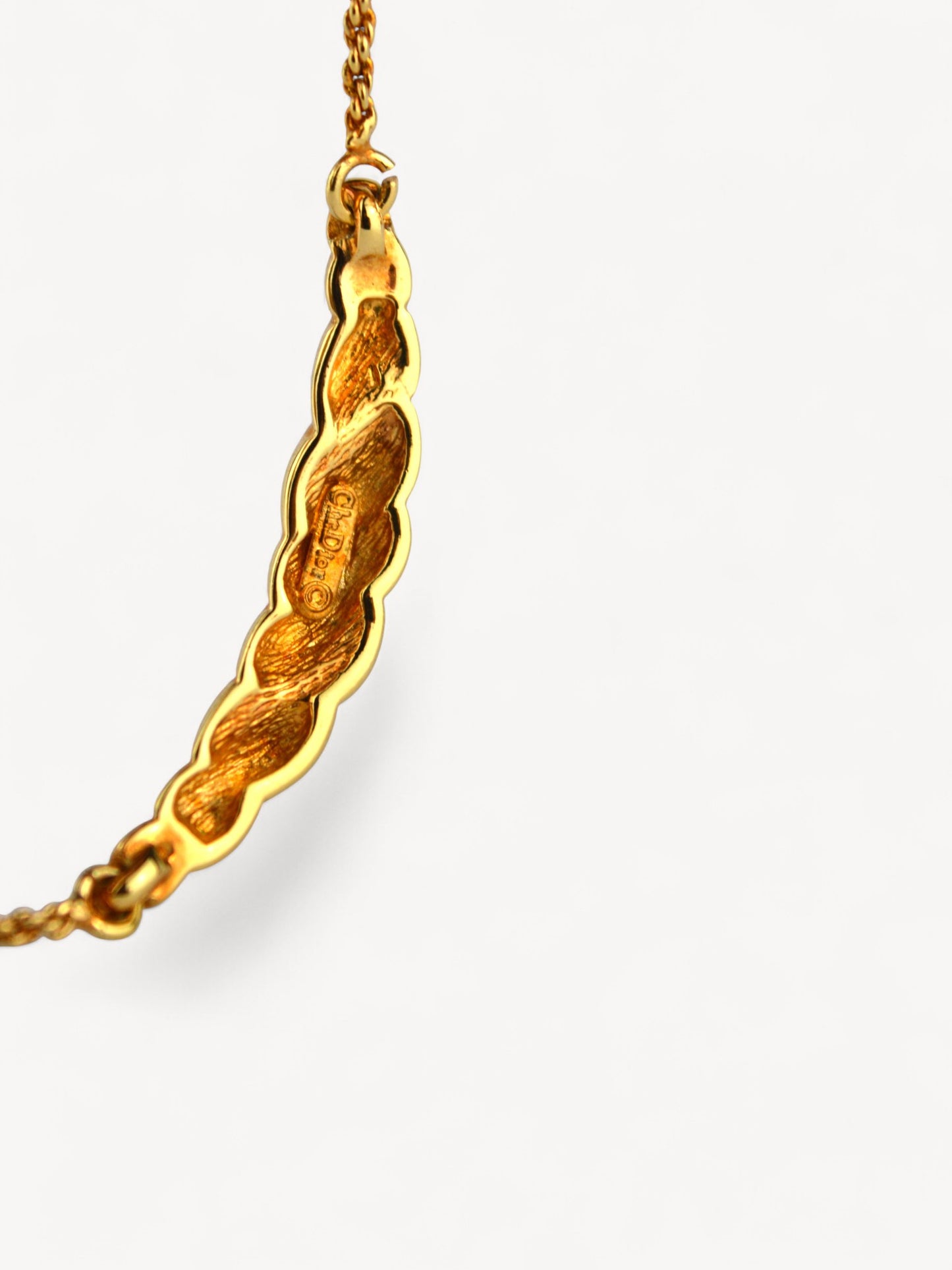 CHISTIAN DIOR NECKLACE