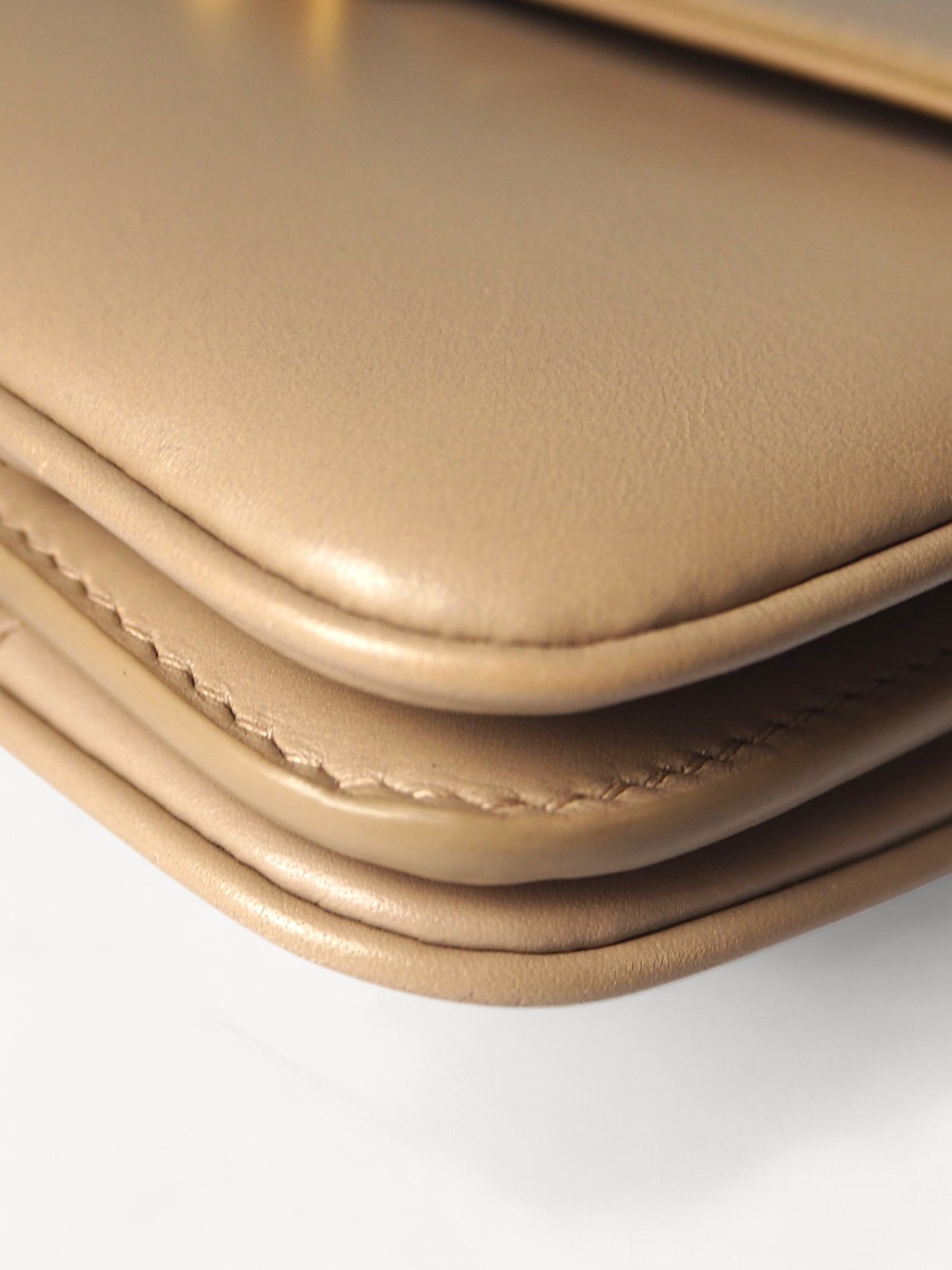 YVES SAINT LAURENT LE MAILLON SHOULDER BAG BEIGE