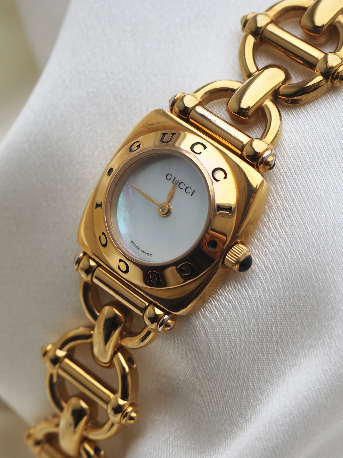 GUCCI 6400L WATCH