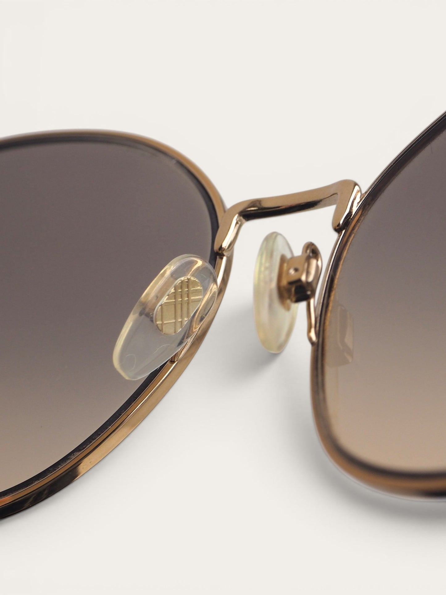 BURBERRY SUNGLASSES