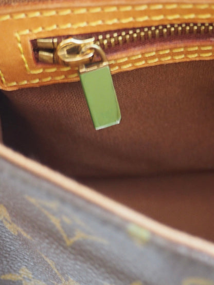 LOUIS VUITTON LOOPING PM