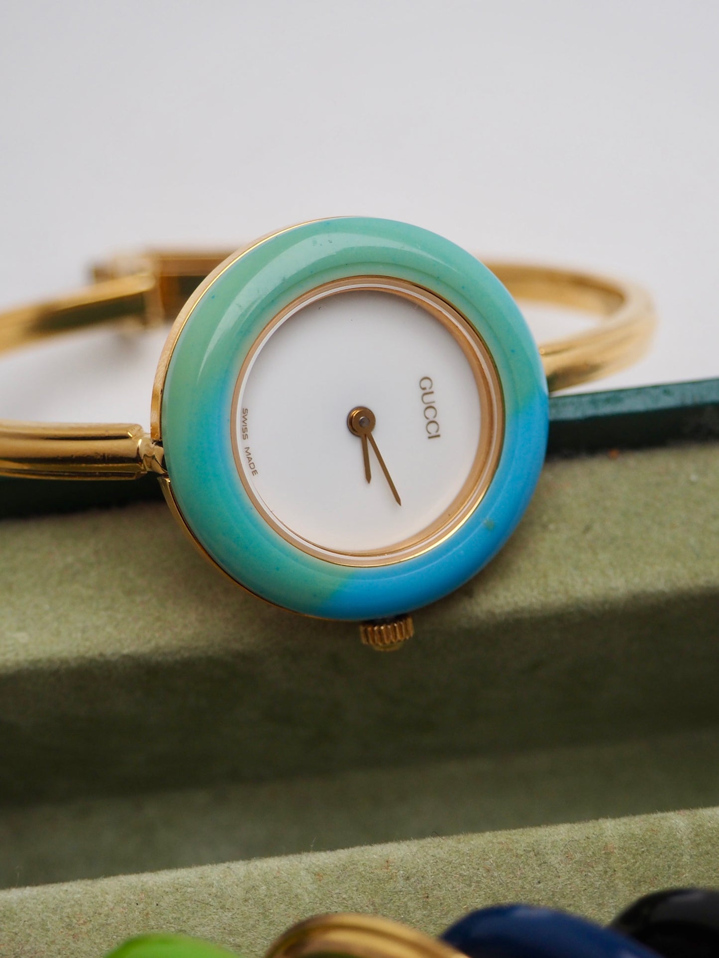 GUCCI INTERCHANGEABLE BEZEL WATCH