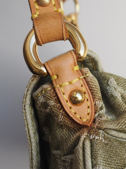 LOUIS VUITTON PLEATY PM