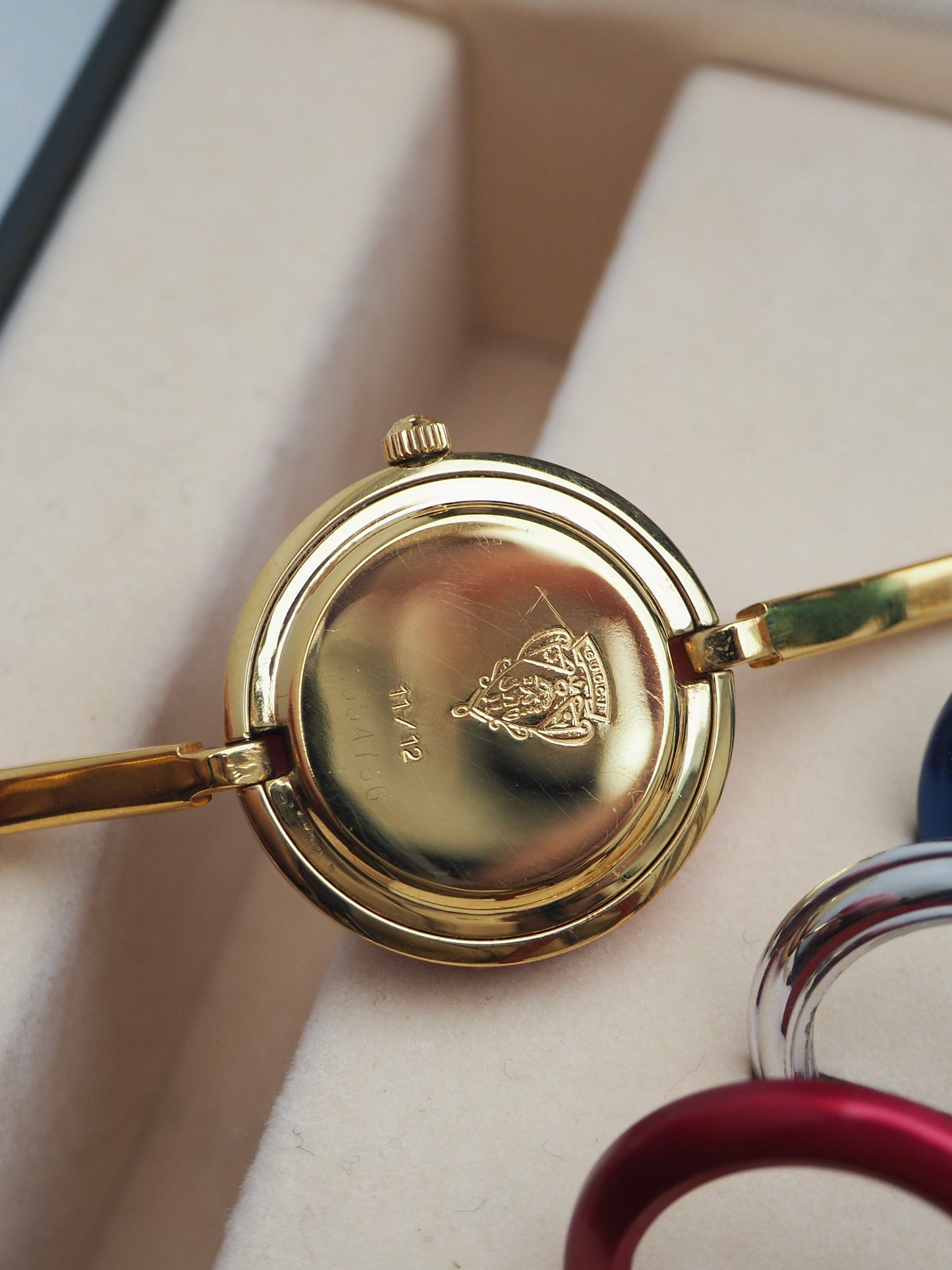 GUCCI INTERCHANGEABLE BEZEL WATCH