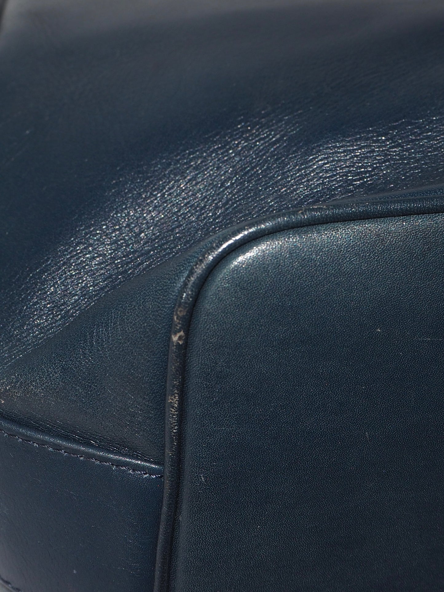 CHRISTIAN DIOR BUCKET BAG