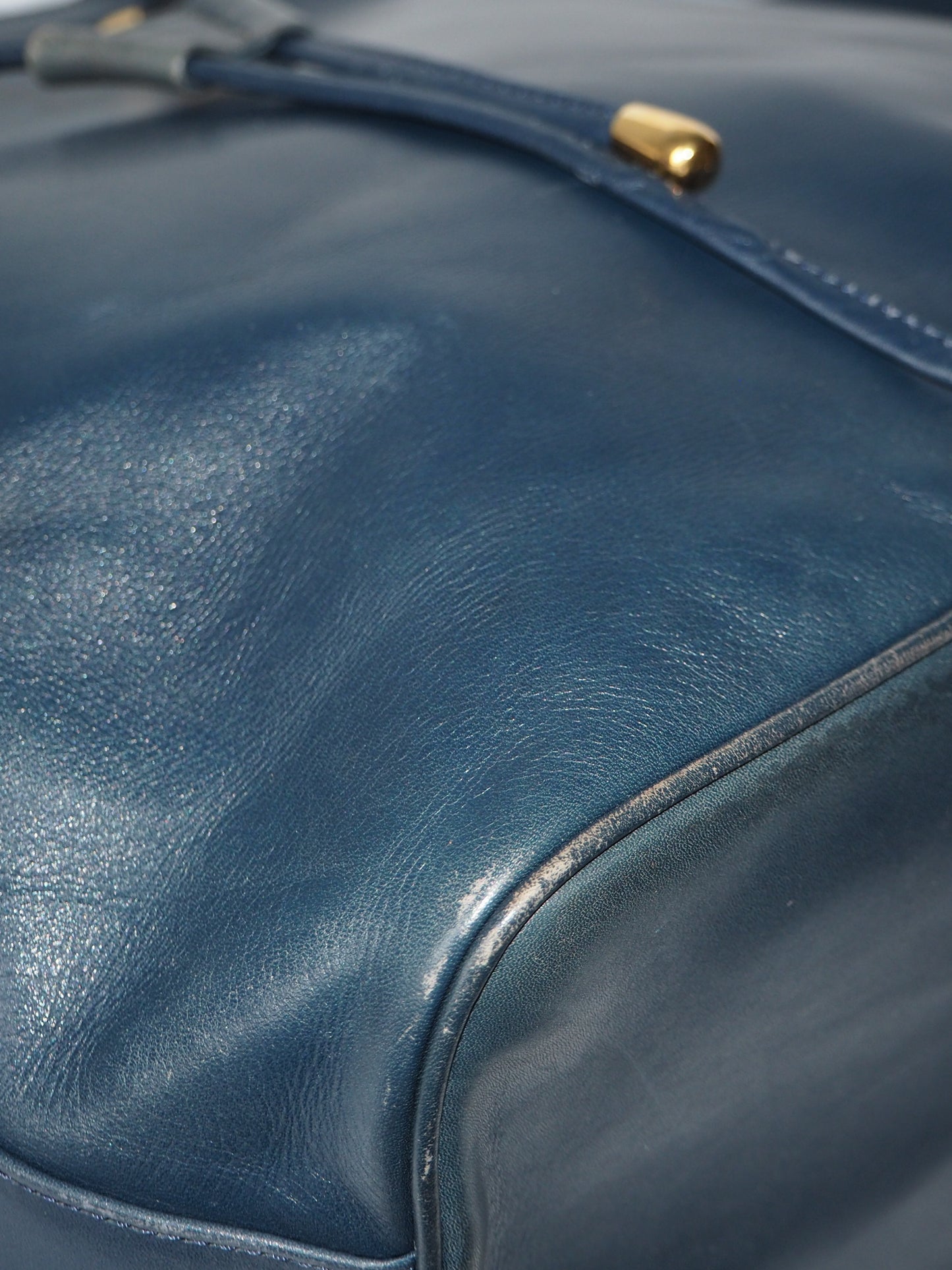 CHRISTIAN DIOR BUCKET BAG