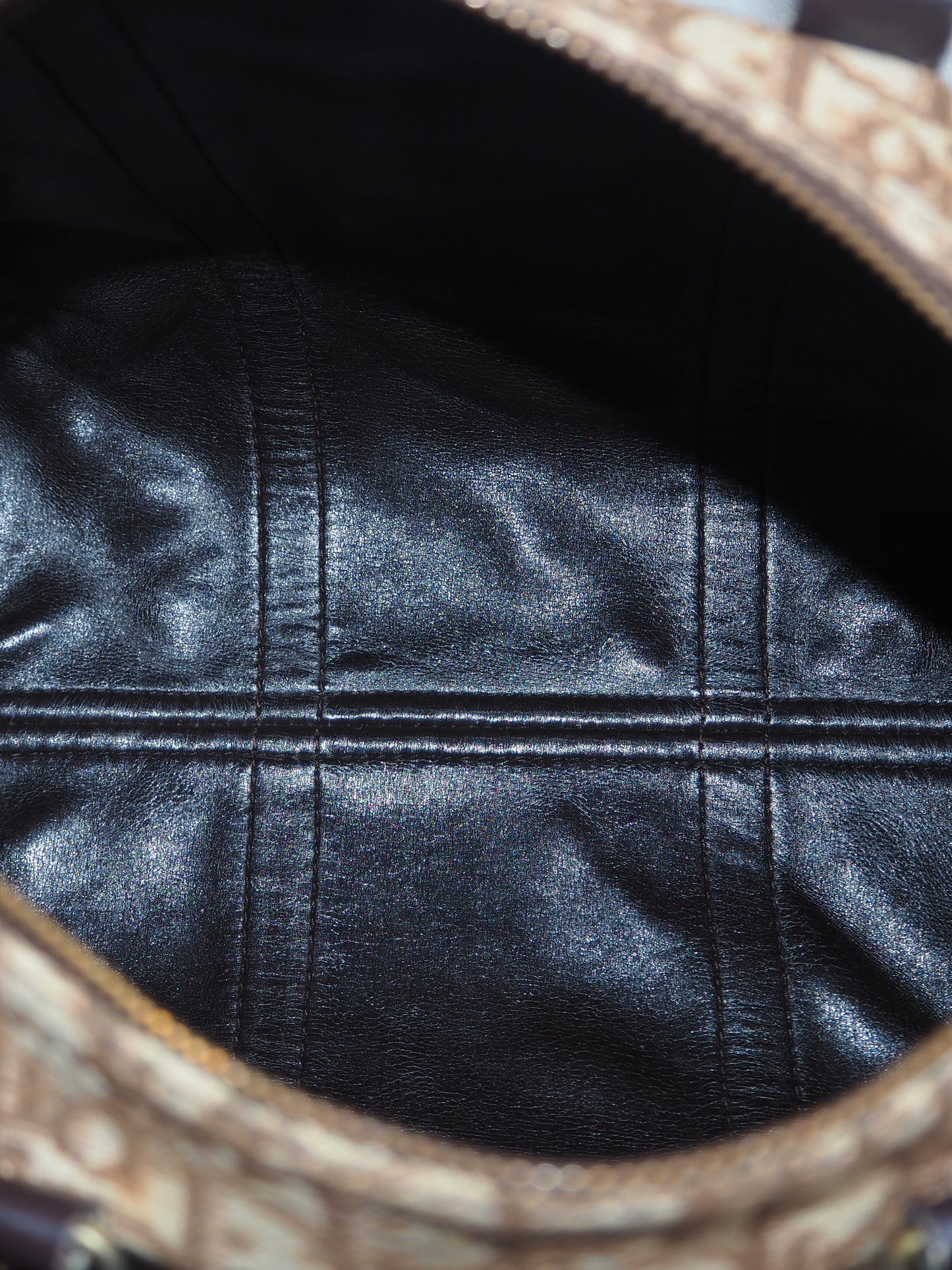 CHRISTIAN DIOR BOSTON 30