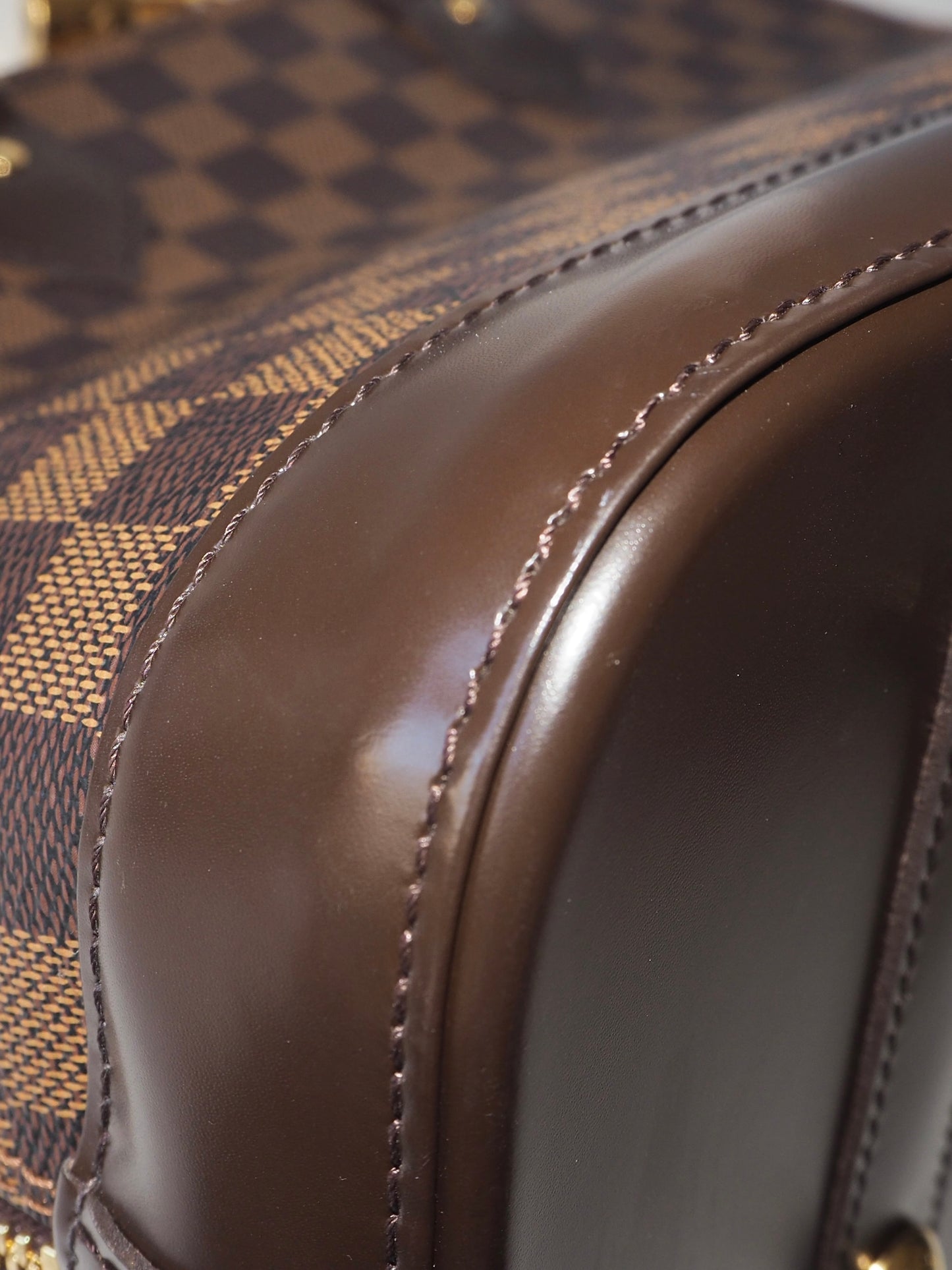 LOUIS VUITTON ALMA MM