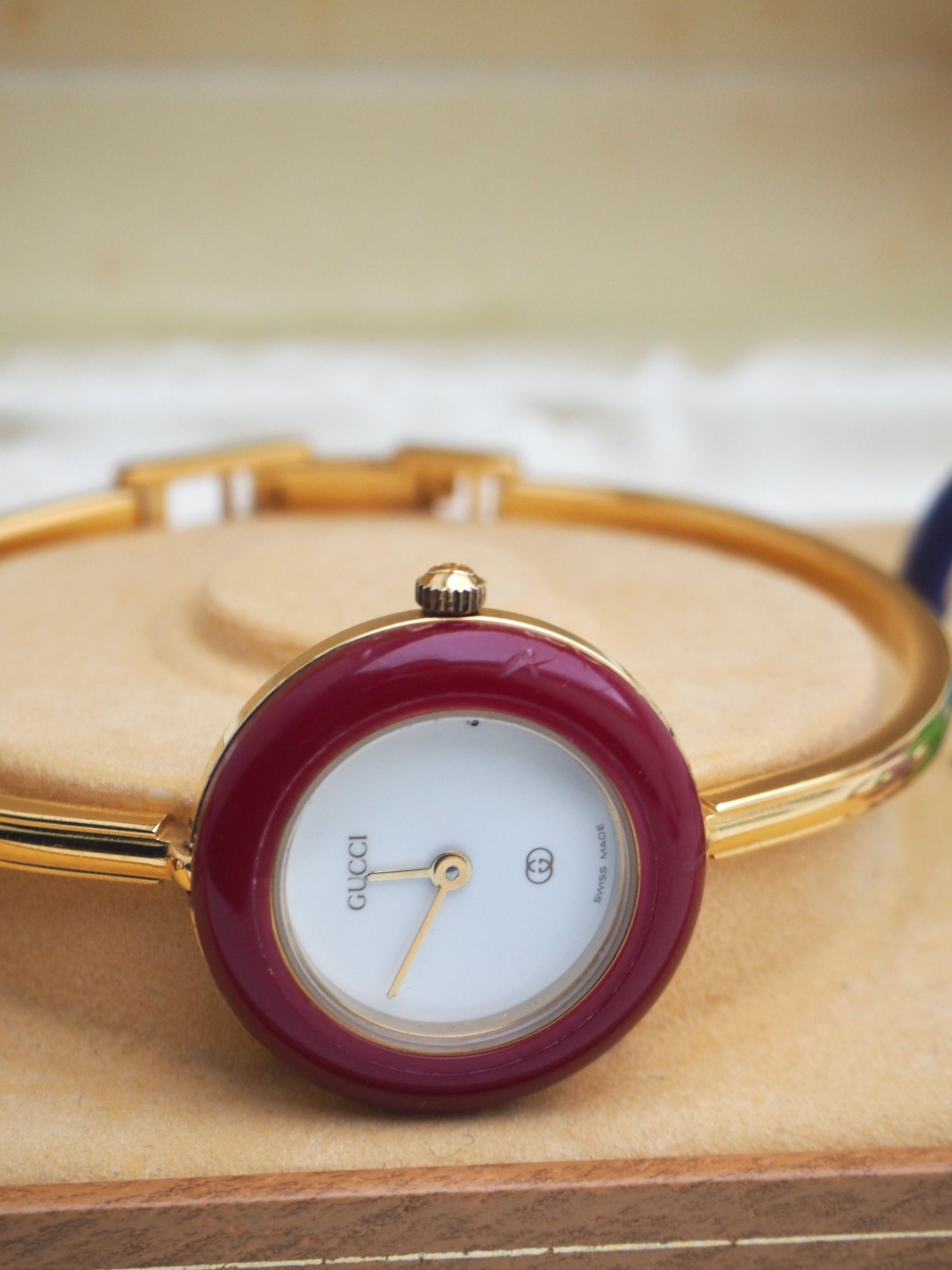 GUCCI INTERCHANGEABLE BEZEL WATCH