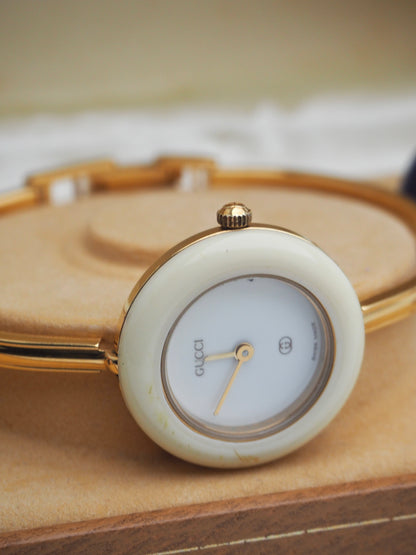 GUCCI INTERCHANGEABLE BEZEL WATCH