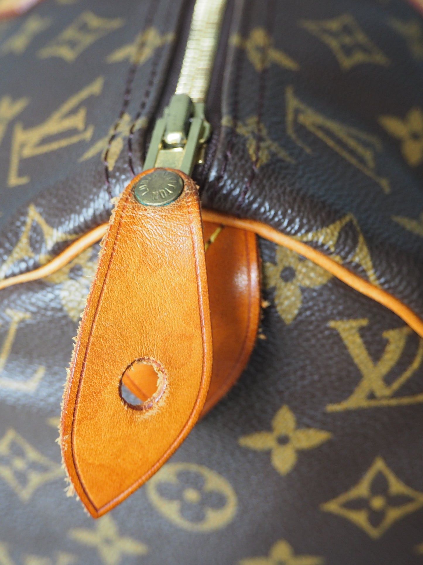 LOUIS VUITTON SPEEDY 40