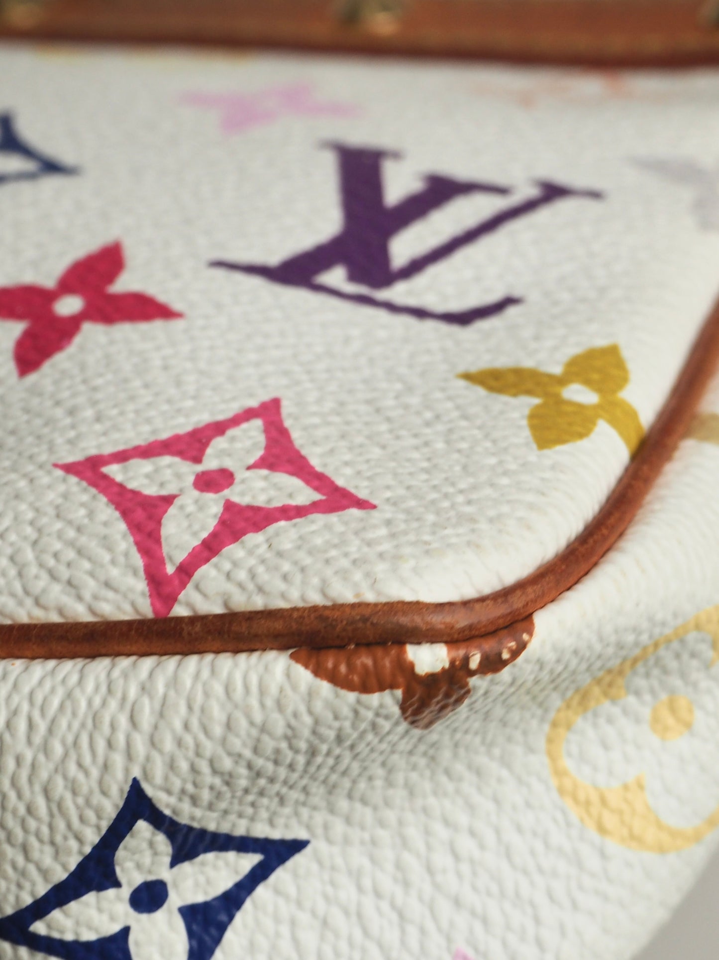 LOUIS VUITTON POCHETTE ACCESSOIRES