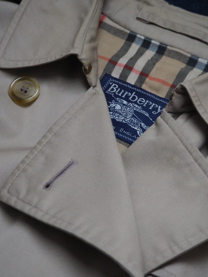 BURBERRY TRENCH COAT - S/M