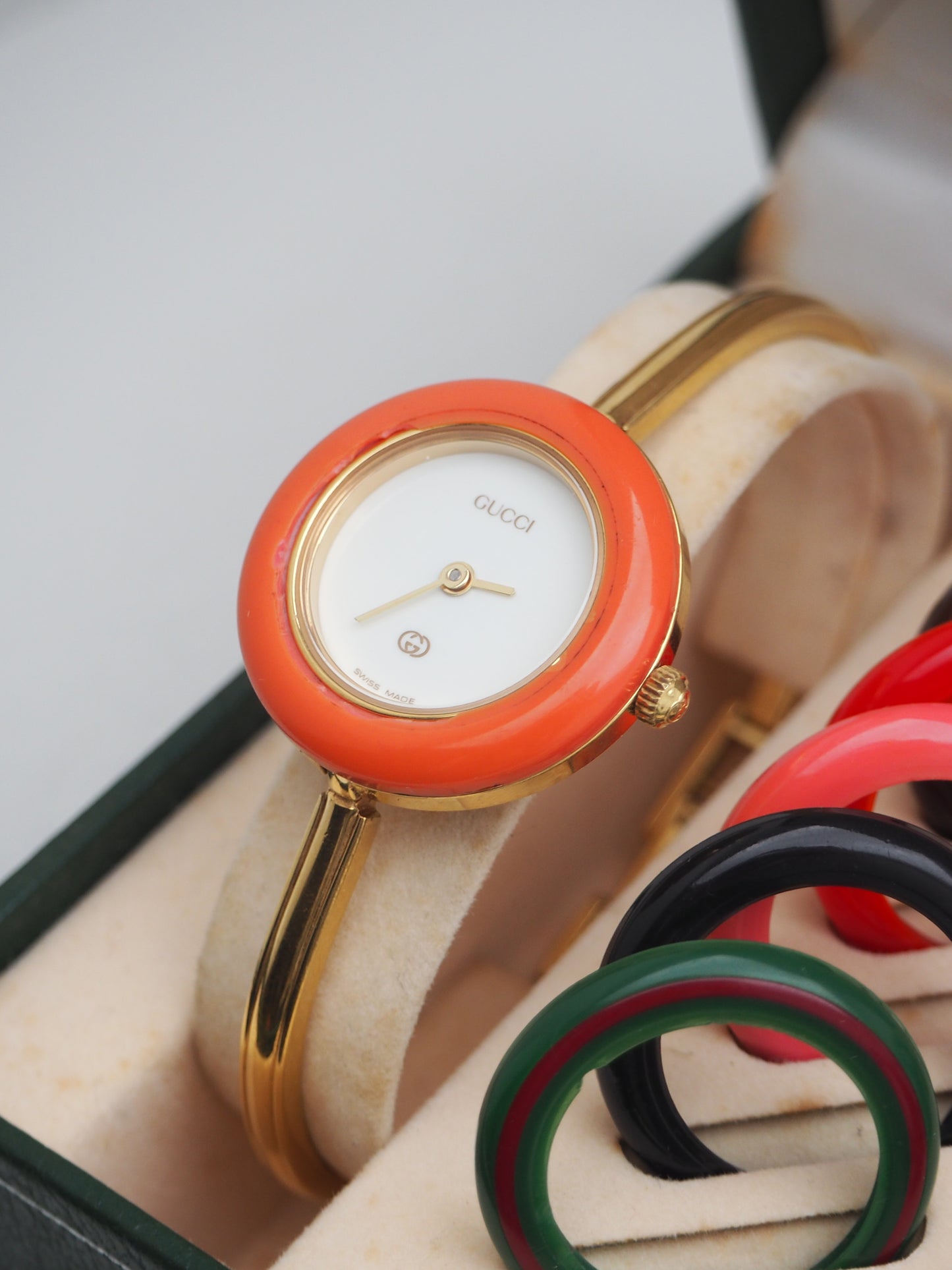 GUCCI INTERCHANGEABLE BEZEL WATCH